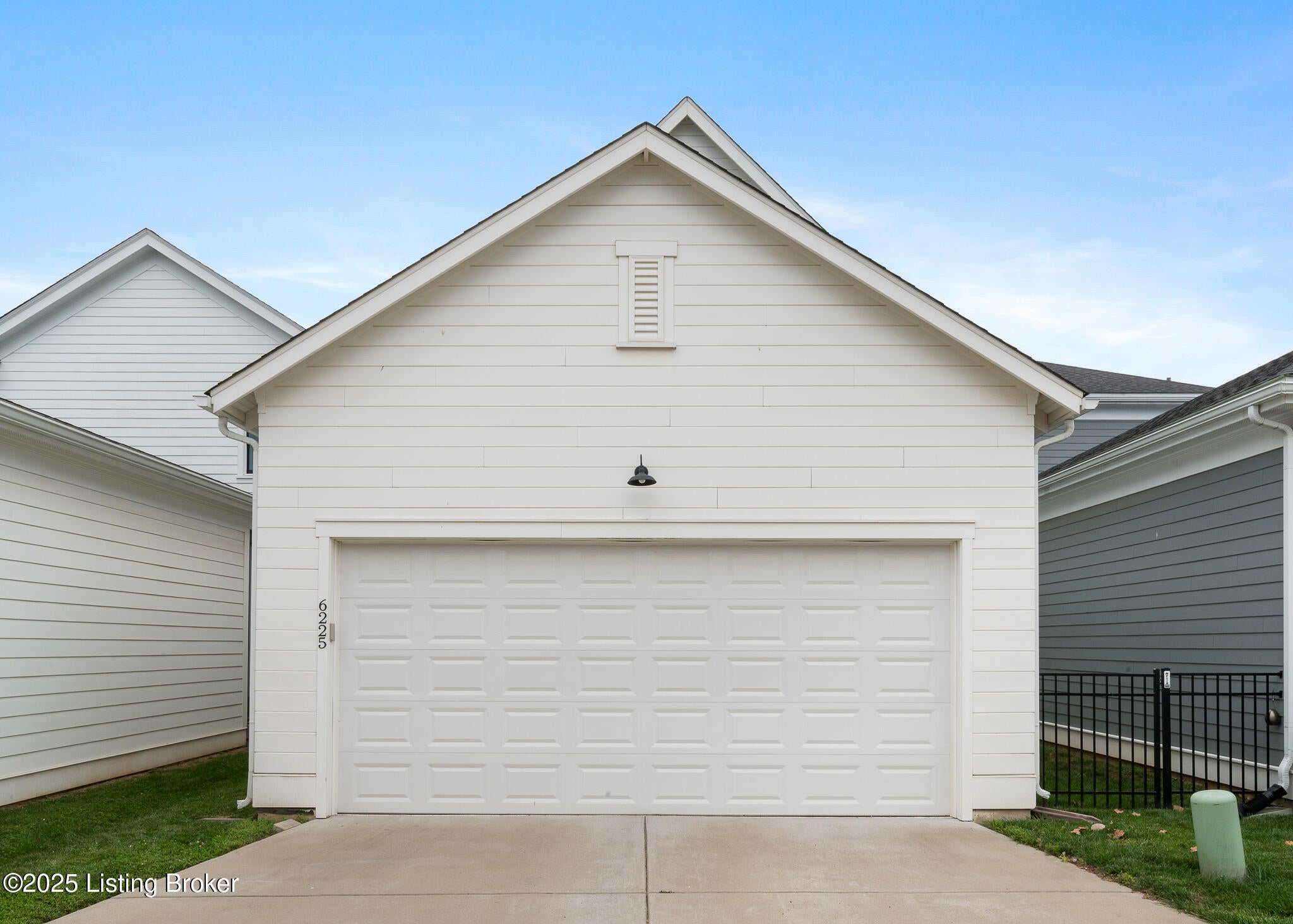 Prospect, Kentucky, 40059, United States, 4 Bedrooms Bedrooms, ,4 BathroomsBathrooms,Residential,Active,1997566