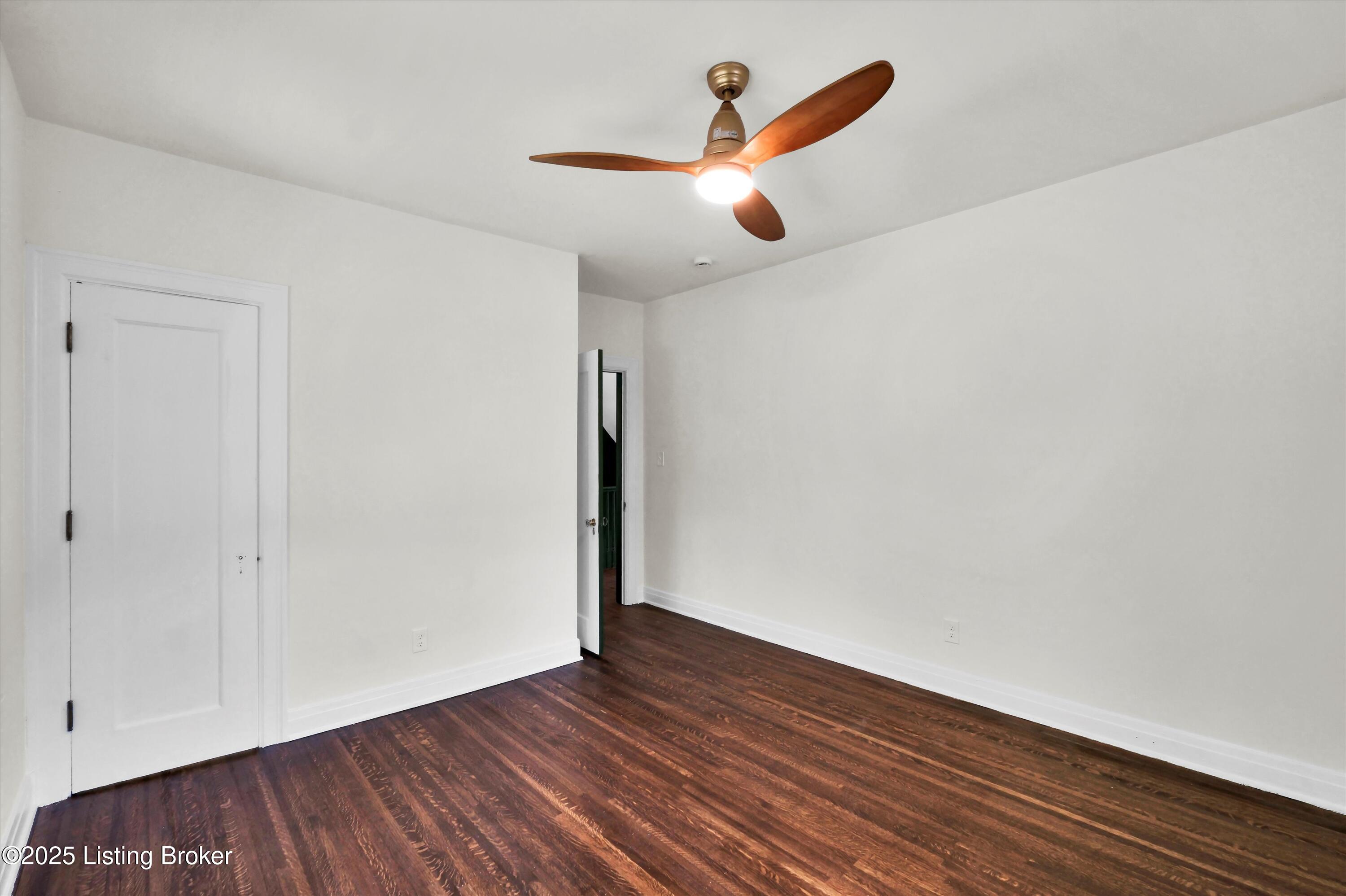 Louisville, Kentucky, 40205, United States, 4 Bedrooms Bedrooms, ,5 BathroomsBathrooms,Residential,Active,1953367