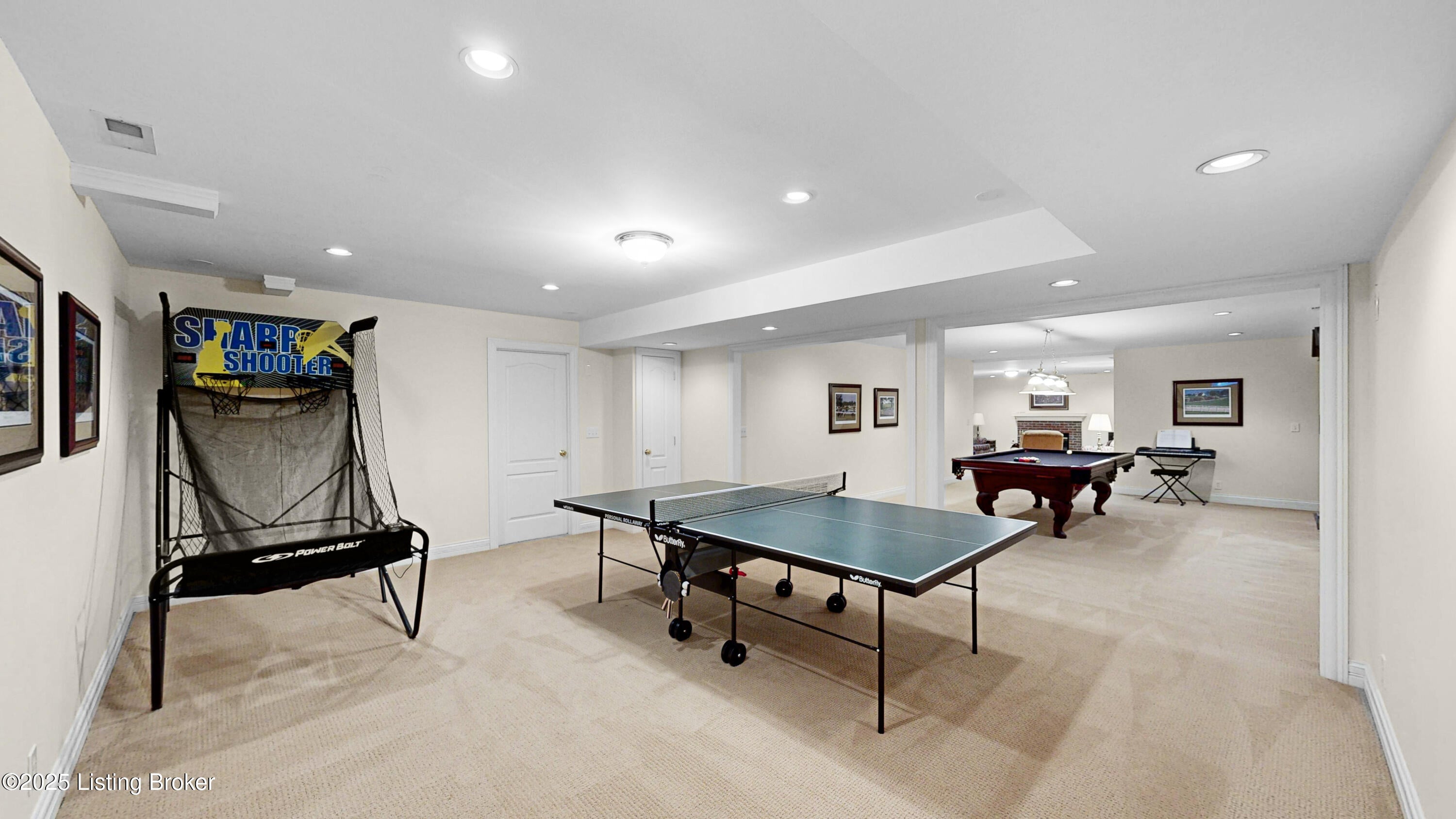 Prospect, Kentucky, 40059, United States, 4 Bedrooms Bedrooms, ,5 BathroomsBathrooms,Residential,Active,1944096