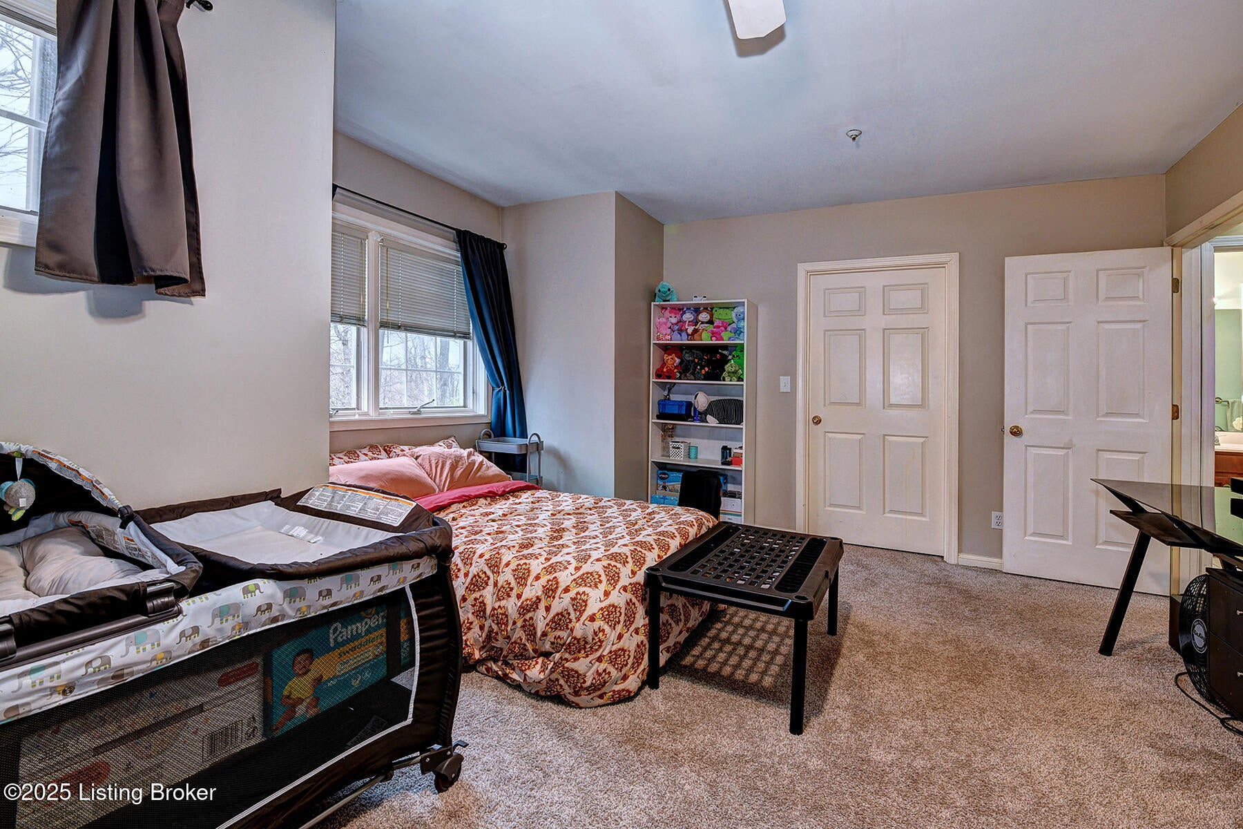 Louisville, Kentucky, 40220, United States, 5 Bedrooms Bedrooms, ,7 BathroomsBathrooms,Residential,Active,1953976