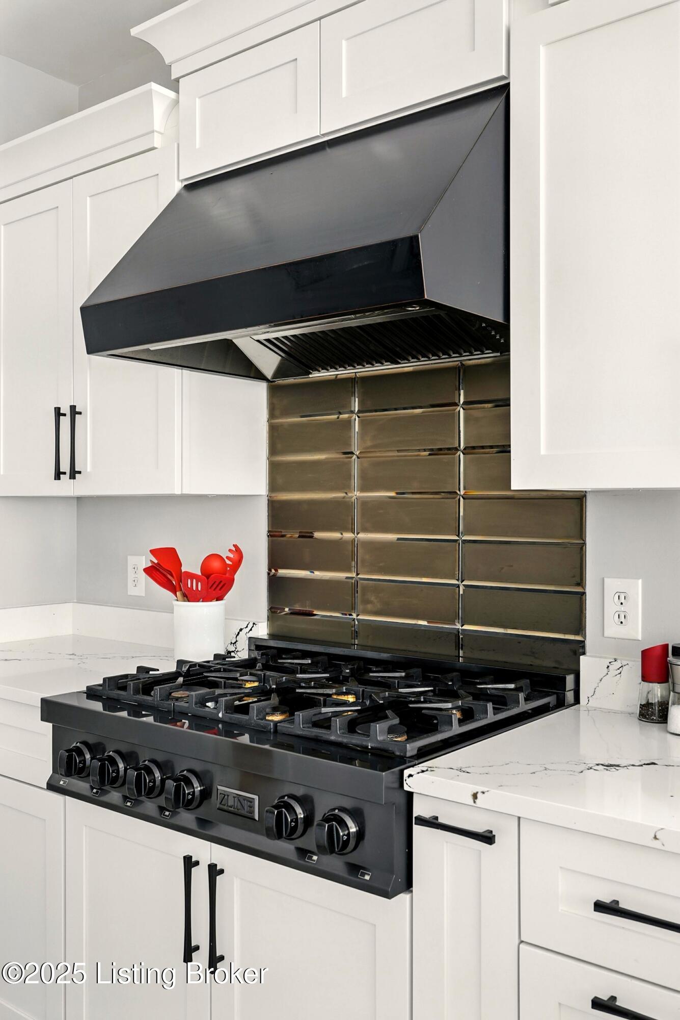 Louisville, Kentucky, 40223, United States, 5 Bedrooms Bedrooms, ,5 BathroomsBathrooms,Residential,Active,1968407