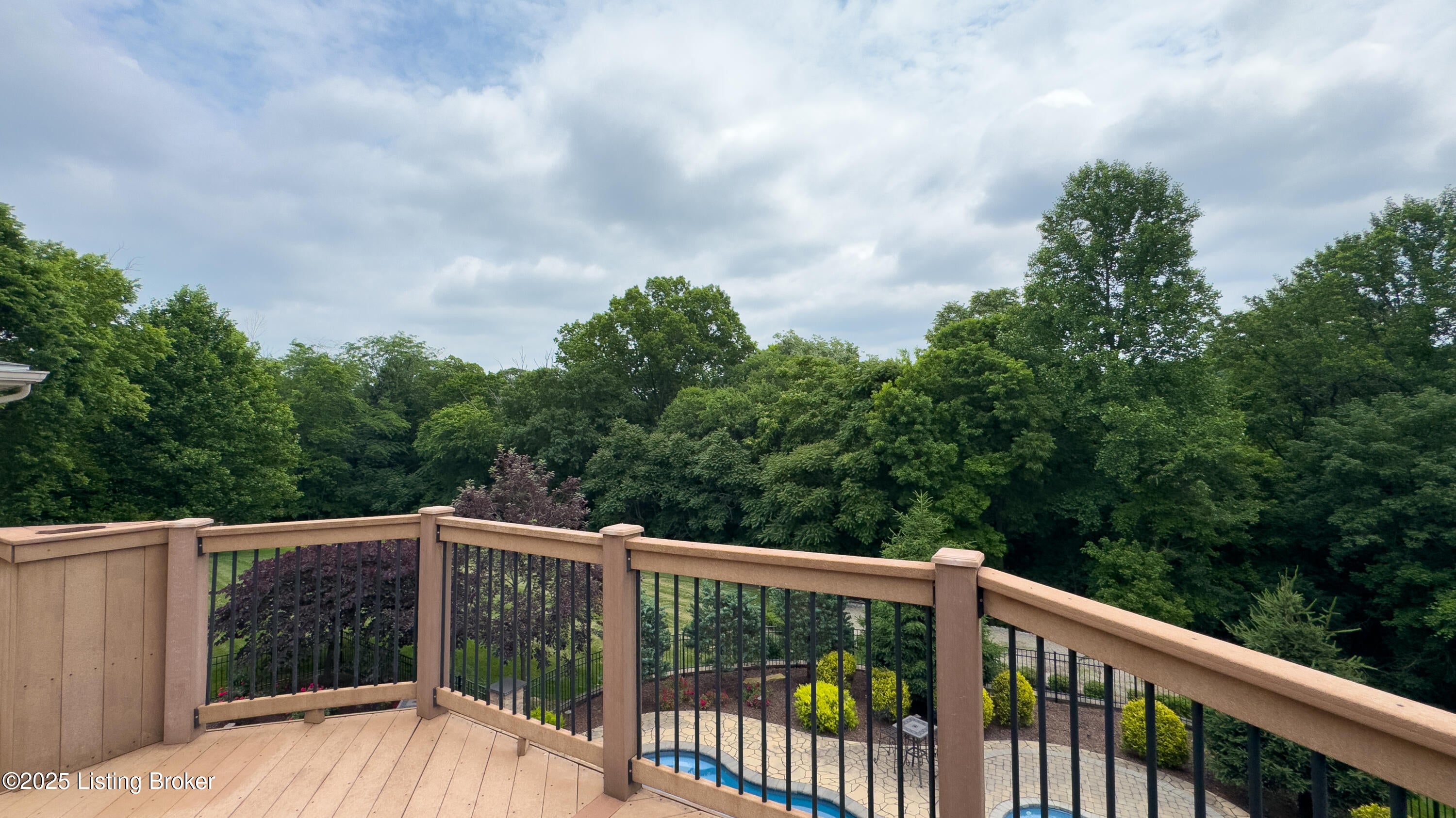Prospect, Kentucky, 40059, United States, ,5 BathroomsBathrooms,Residential,Active,1849523