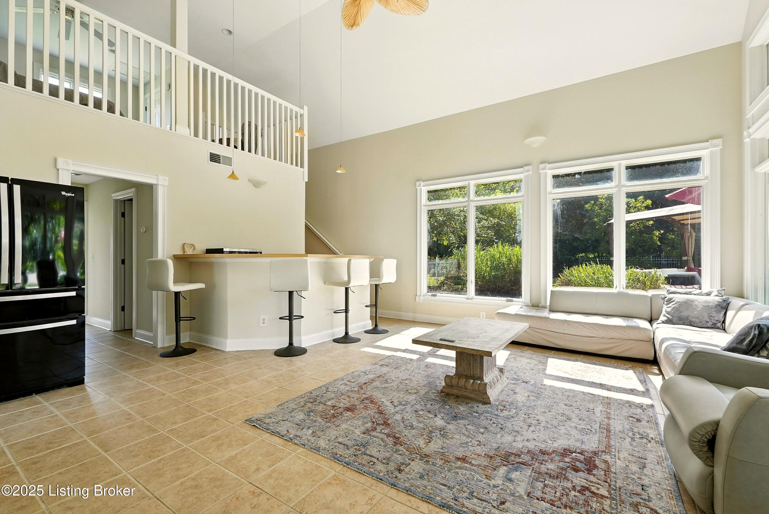 Louisville, Kentucky, 40223, United States, 5 Bedrooms Bedrooms, ,5 BathroomsBathrooms,Residential,Active,1968407