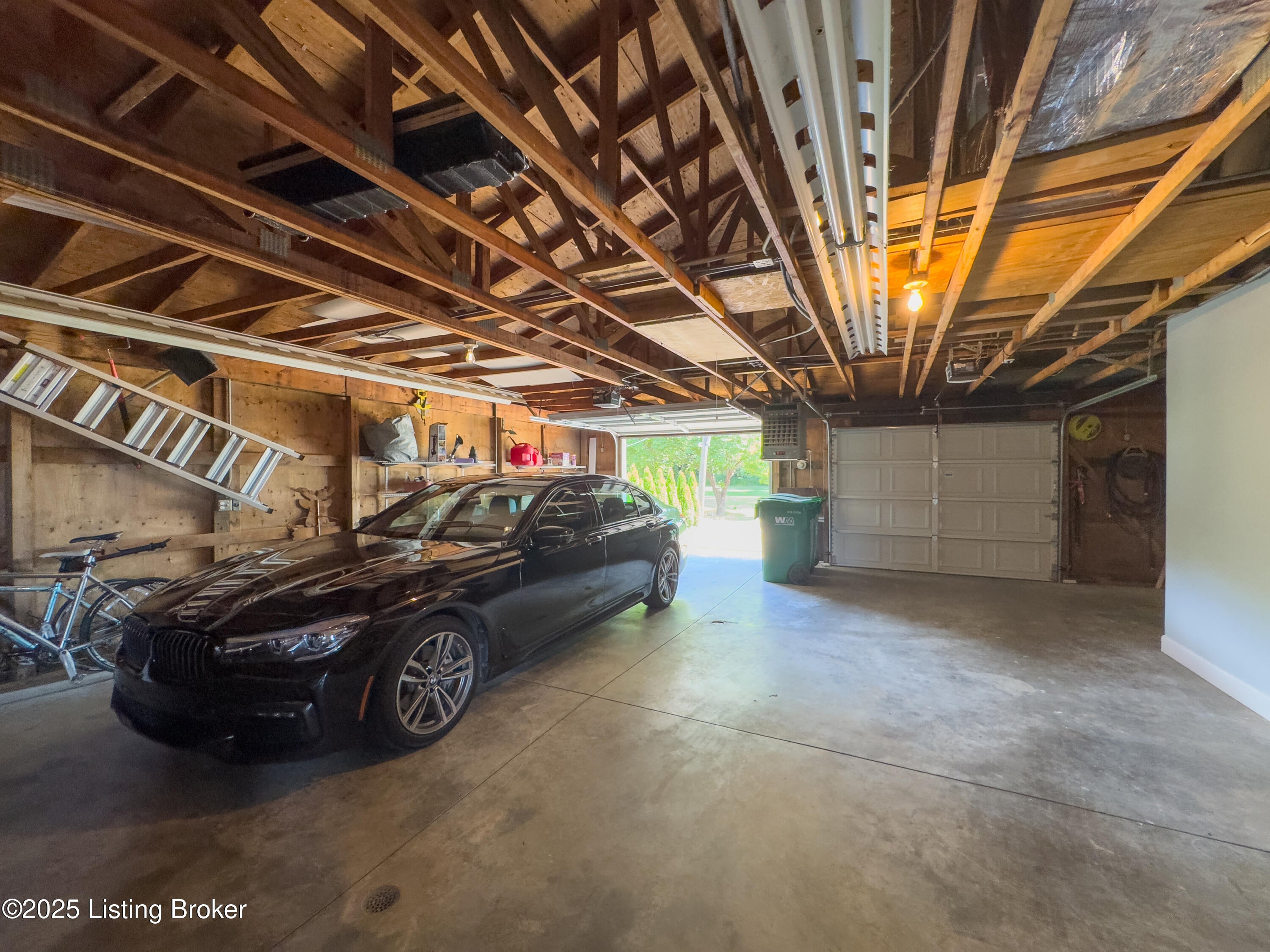 Prospect, Kentucky, 40059, United States, 3 Bedrooms Bedrooms, ,3 BathroomsBathrooms,Residential,Active,1922654