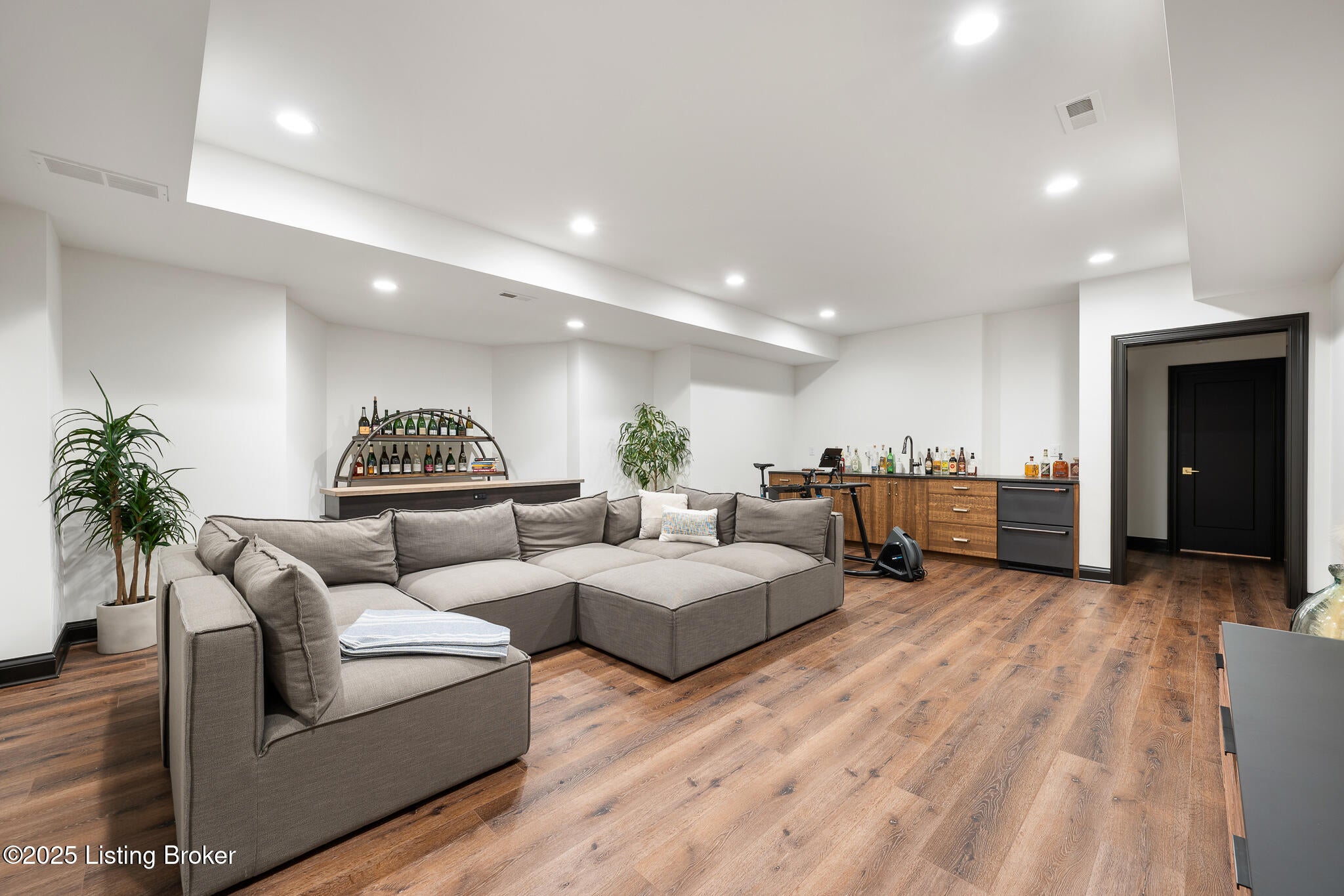 Prospect, Kentucky, 40059, United States, 4 Bedrooms Bedrooms, ,4 BathroomsBathrooms,Residential,Active,1997566