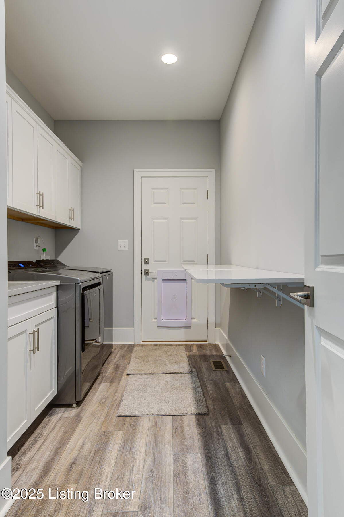 Taylorsville, Kentucky, 40071, United States, ,5 BathroomsBathrooms,Residential,Active,1900170