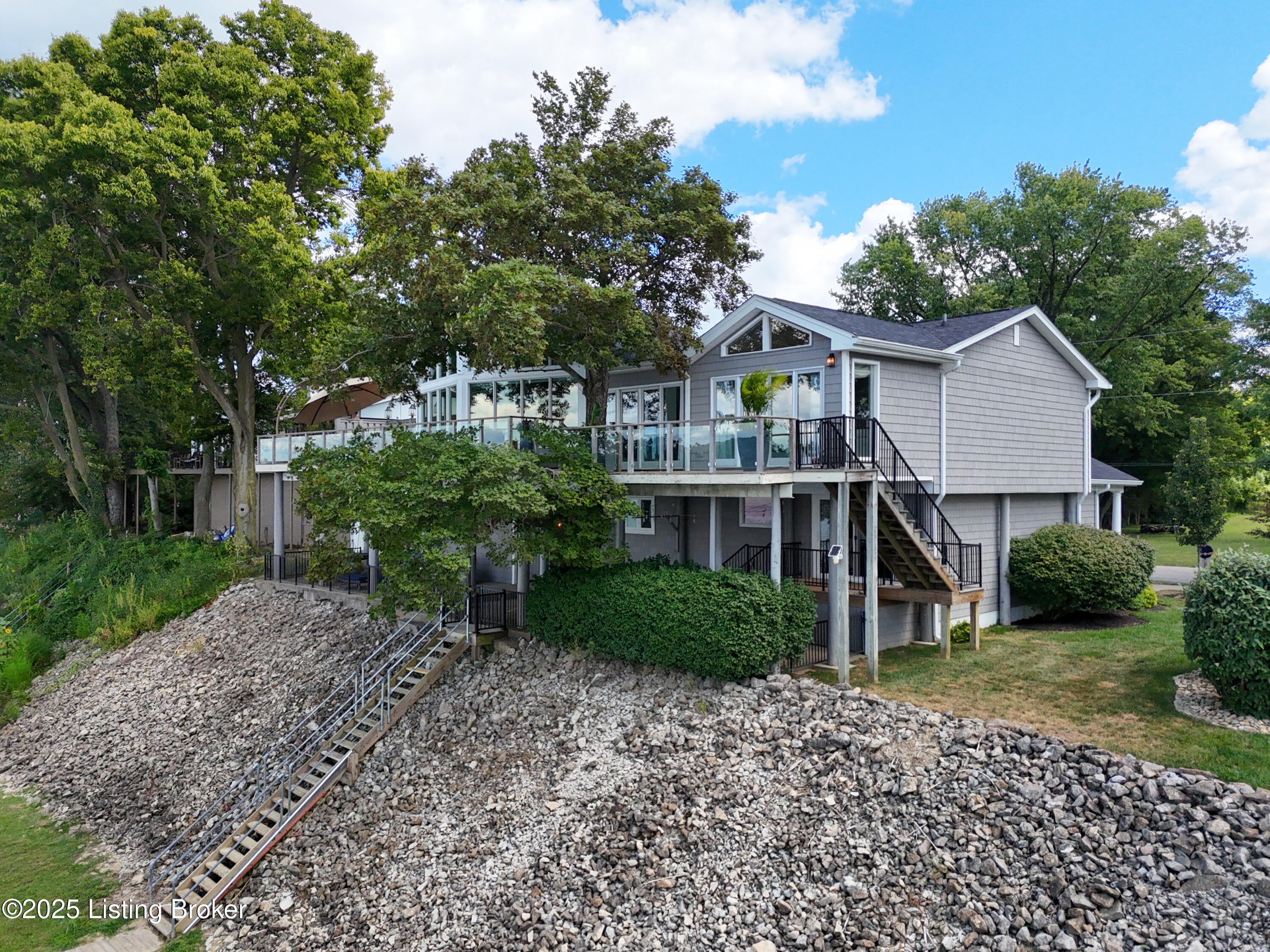 Prospect, Kentucky, 40059, United States, 3 Bedrooms Bedrooms, ,3 BathroomsBathrooms,Residential,Active,1922654