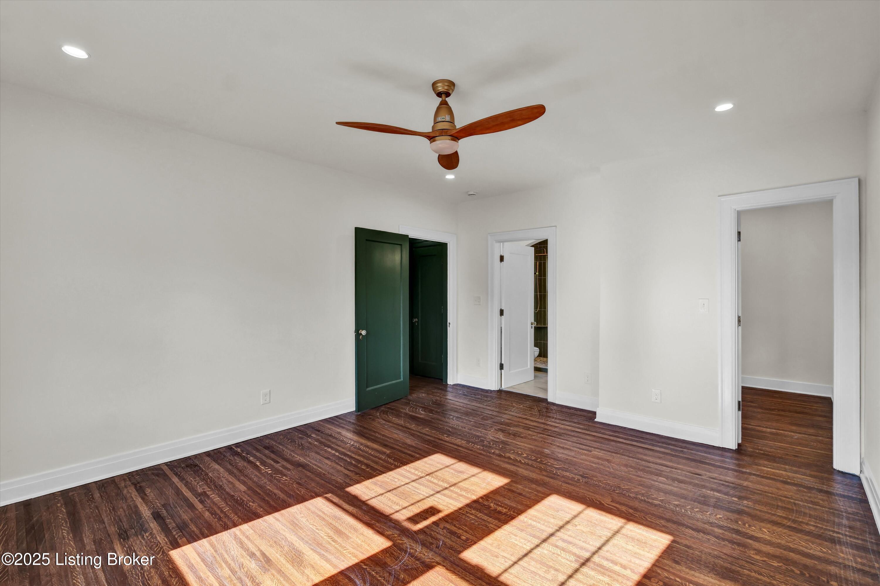 Louisville, Kentucky, 40205, United States, 4 Bedrooms Bedrooms, ,5 BathroomsBathrooms,Residential,Active,1987233