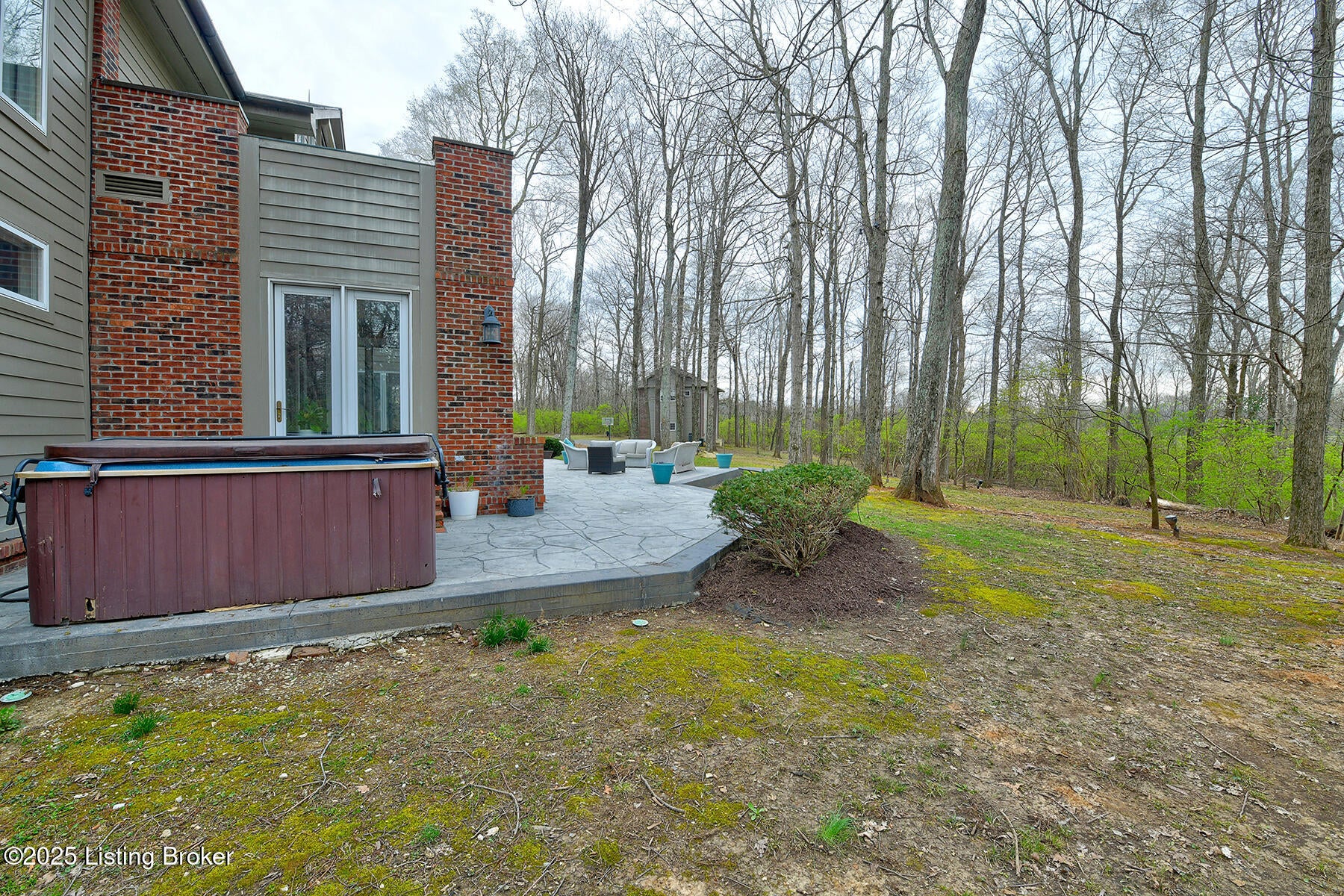 Louisville, Kentucky, 40220, United States, 5 Bedrooms Bedrooms, ,7 BathroomsBathrooms,Residential,Active,1953976