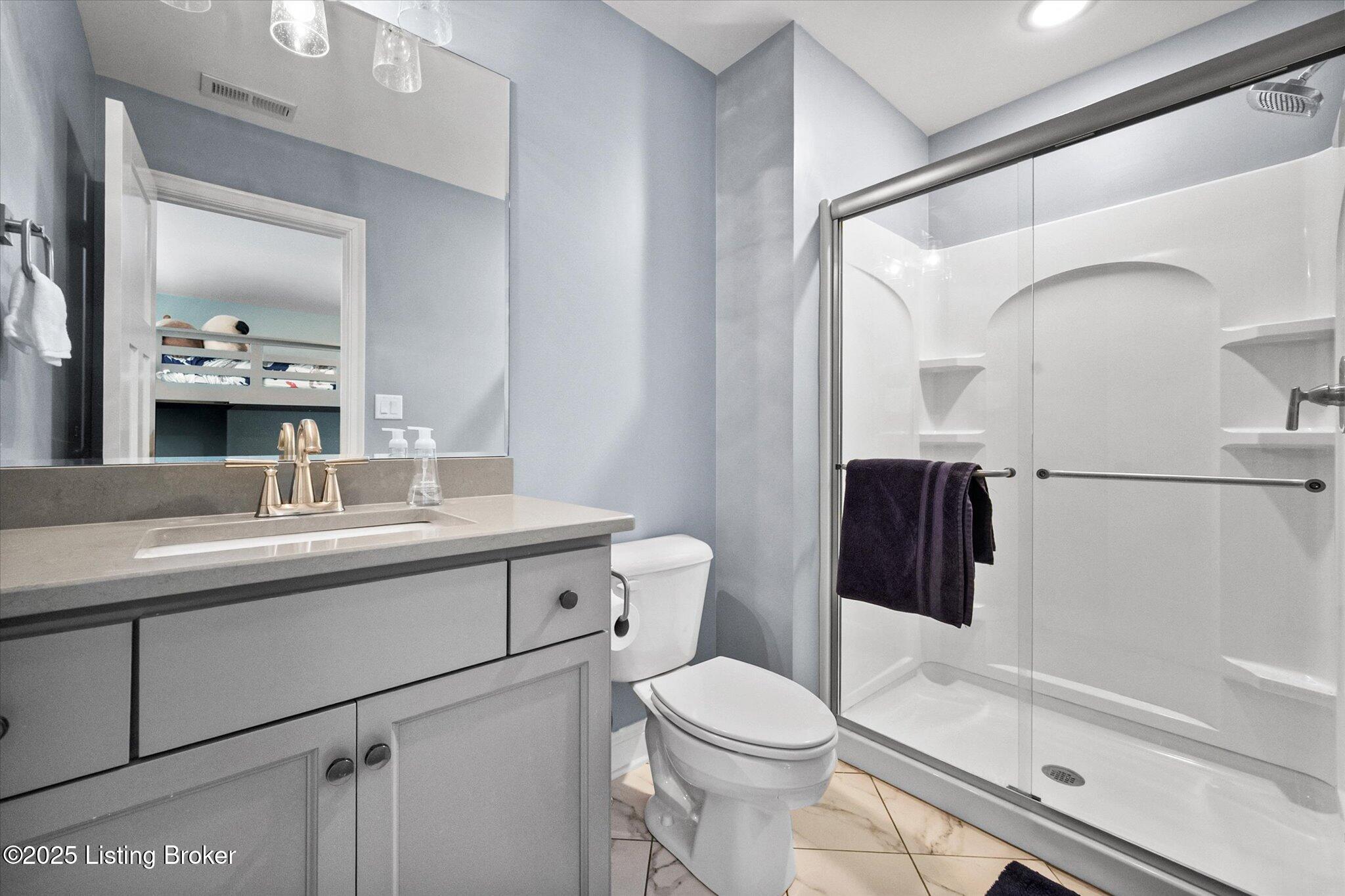 Crestwood, Kentucky, 40014, United States, 6 Bedrooms Bedrooms, ,5 BathroomsBathrooms,Residential,Active,1926918