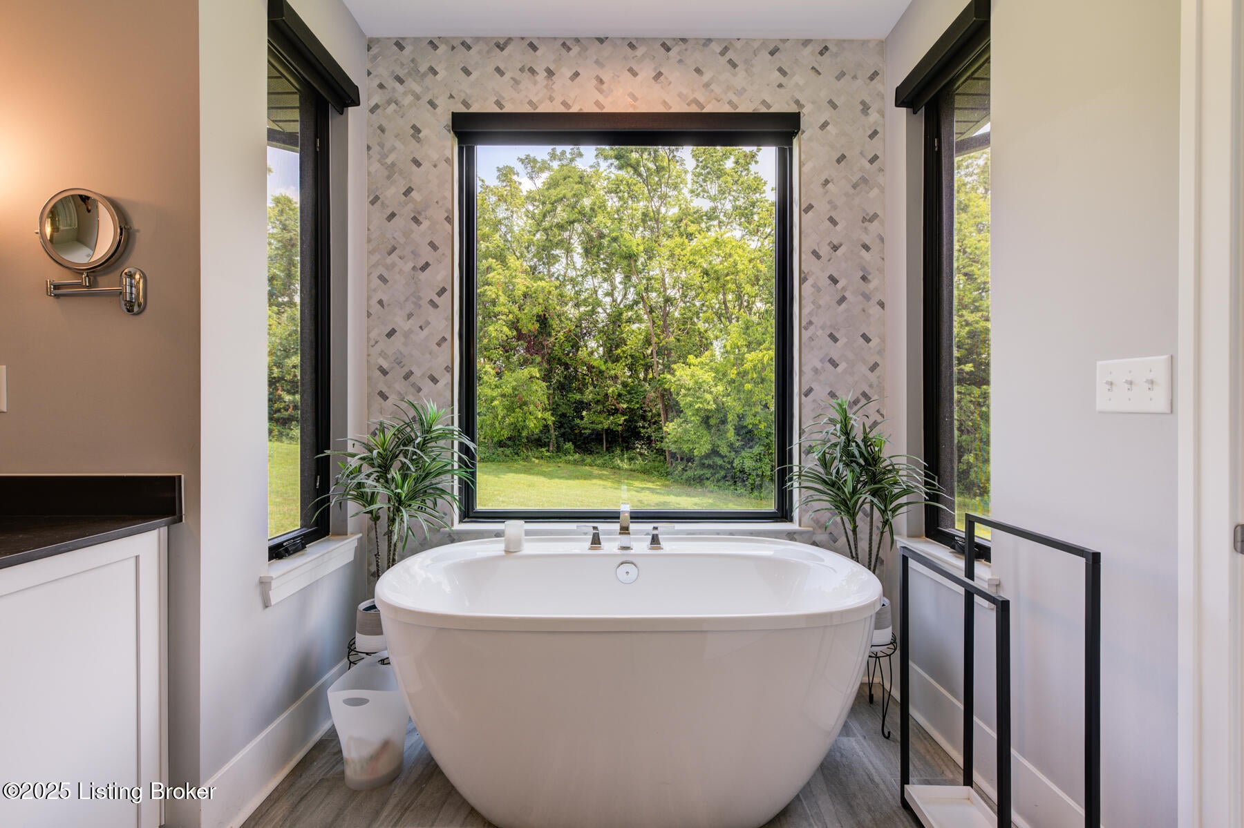 Taylorsville, Kentucky, 40071, United States, ,5 BathroomsBathrooms,Residential,Active,1900170