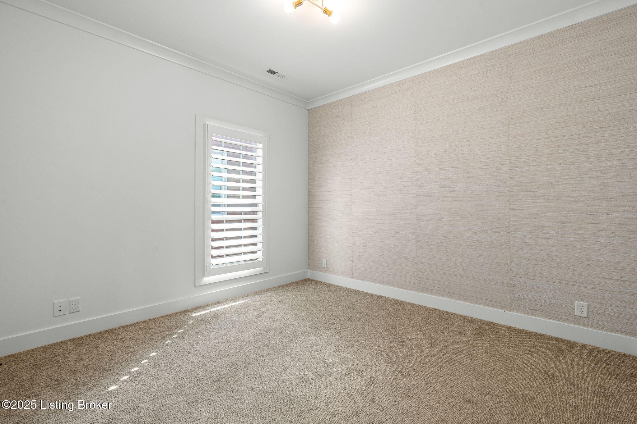 Prospect, Kentucky, 40059, United States, 6 Bedrooms Bedrooms, ,5 BathroomsBathrooms,Residential,Active,1926893