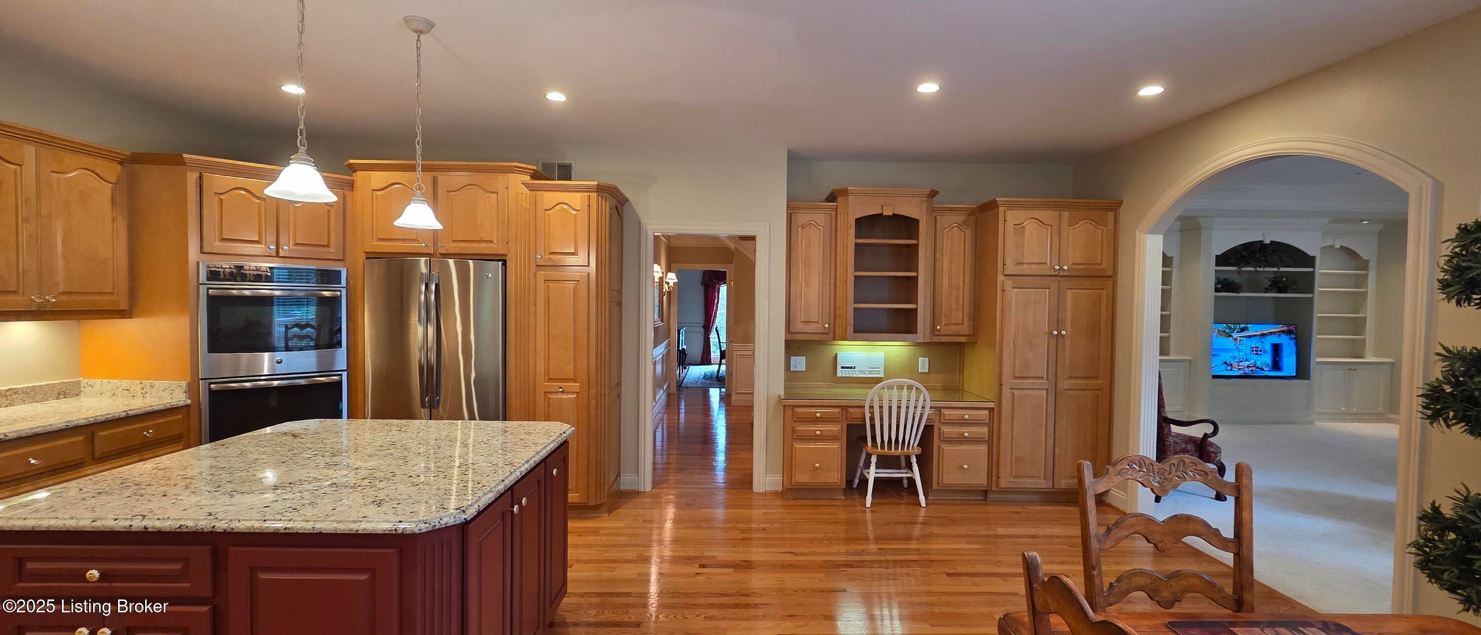 Prospect, Kentucky, 40059, United States, 4 Bedrooms Bedrooms, ,5 BathroomsBathrooms,Residential,Active,1944096