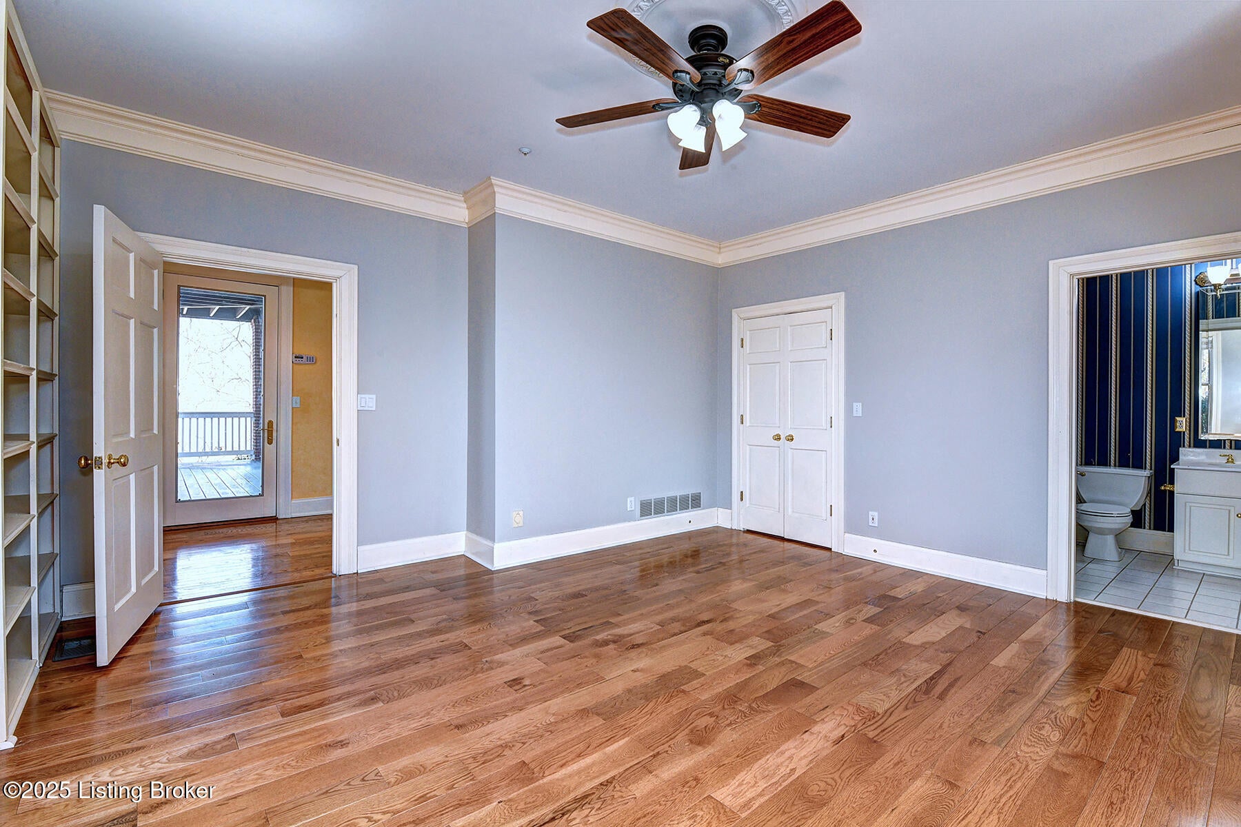 Louisville, Kentucky, 40220, United States, 5 Bedrooms Bedrooms, ,7 BathroomsBathrooms,Residential,Active,1953976