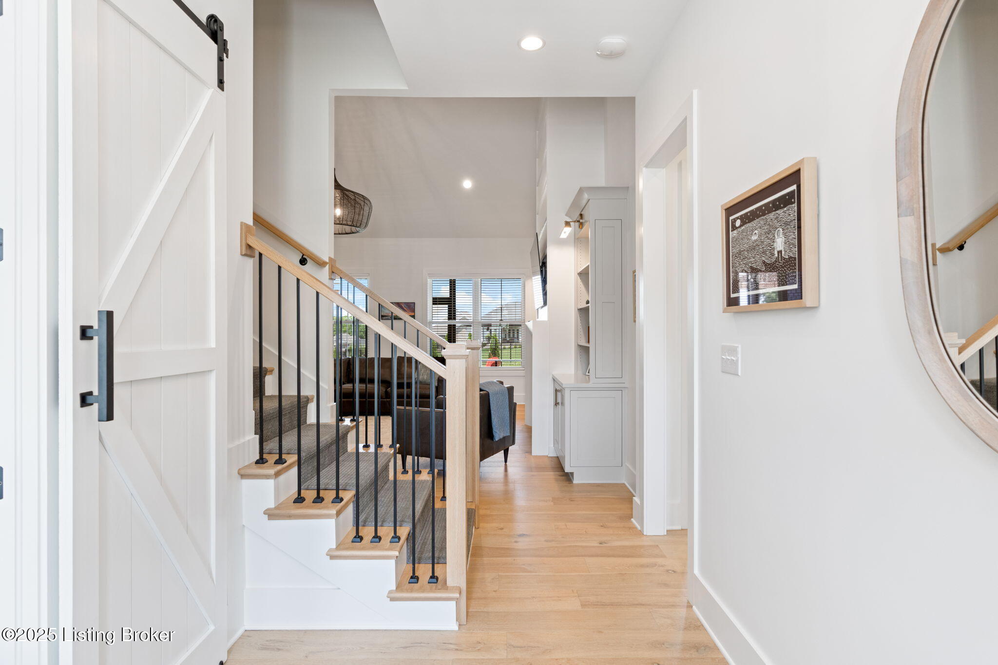 Crestwood, Kentucky, 40014, United States, 5 Bedrooms Bedrooms, ,5 BathroomsBathrooms,Residential,Active,1880027