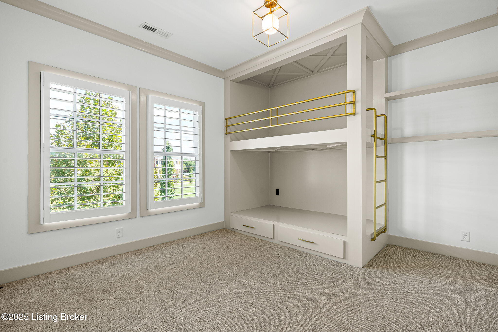 Prospect, Kentucky, 40059, United States, 6 Bedrooms Bedrooms, ,5 BathroomsBathrooms,Residential,Active,1926893