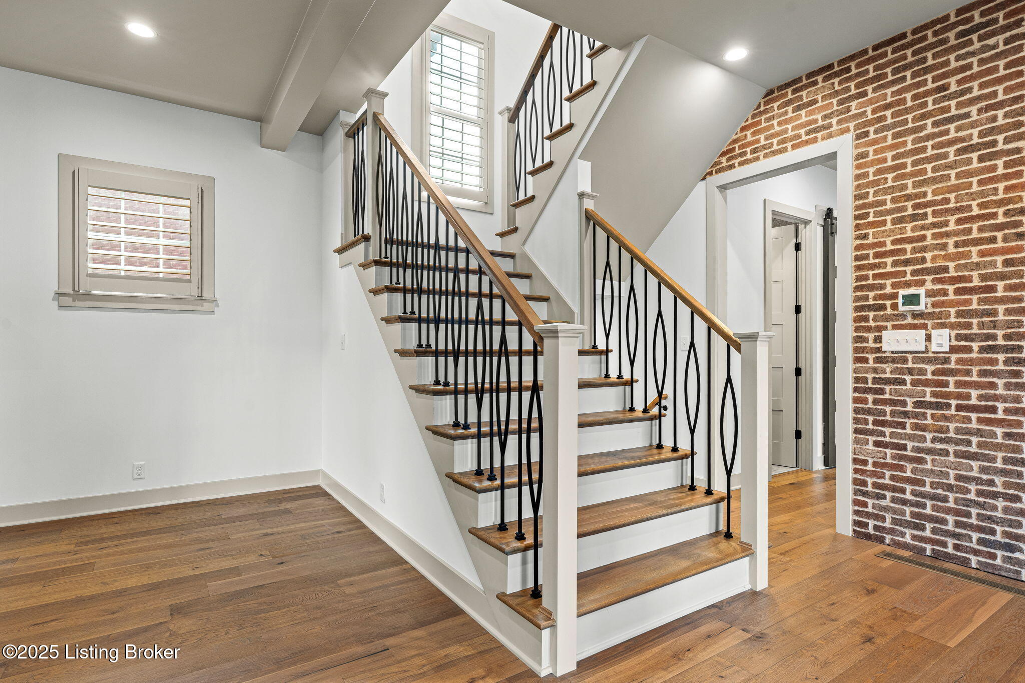 Prospect, Kentucky, 40059, United States, 6 Bedrooms Bedrooms, ,5 BathroomsBathrooms,Residential,Active,1926893