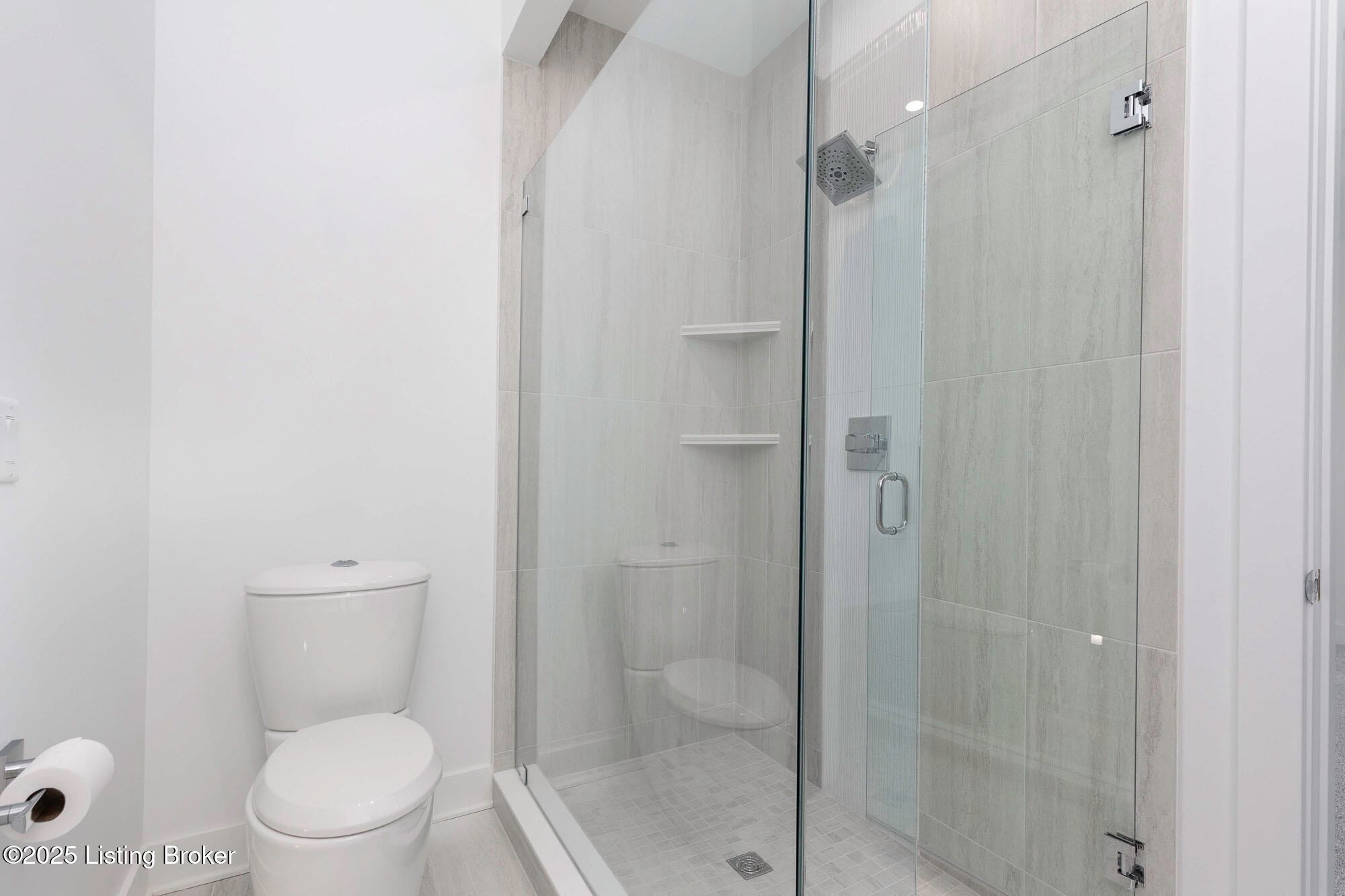 Prospect, Kentucky, 40059, United States, 5 Bedrooms Bedrooms, ,7 BathroomsBathrooms,Residential,Active,1894198