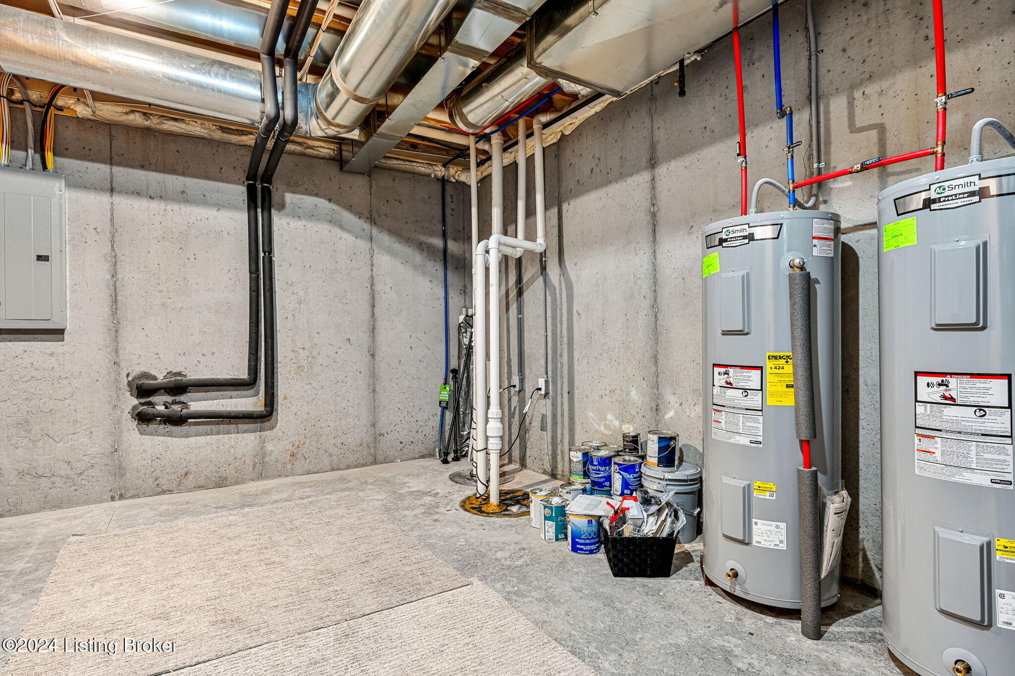 Prospect, Kentucky, 40059, United States, 6 Bedrooms Bedrooms, ,5 BathroomsBathrooms,Residential,Active,1926893