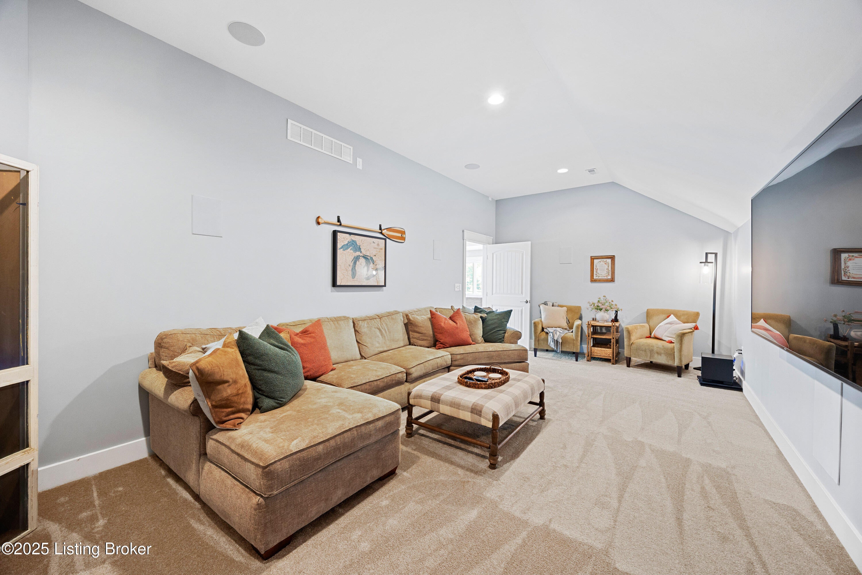 Louisville, Kentucky, 40272, United States, 6 Bedrooms Bedrooms, ,6 BathroomsBathrooms,Residential,Active,1929692