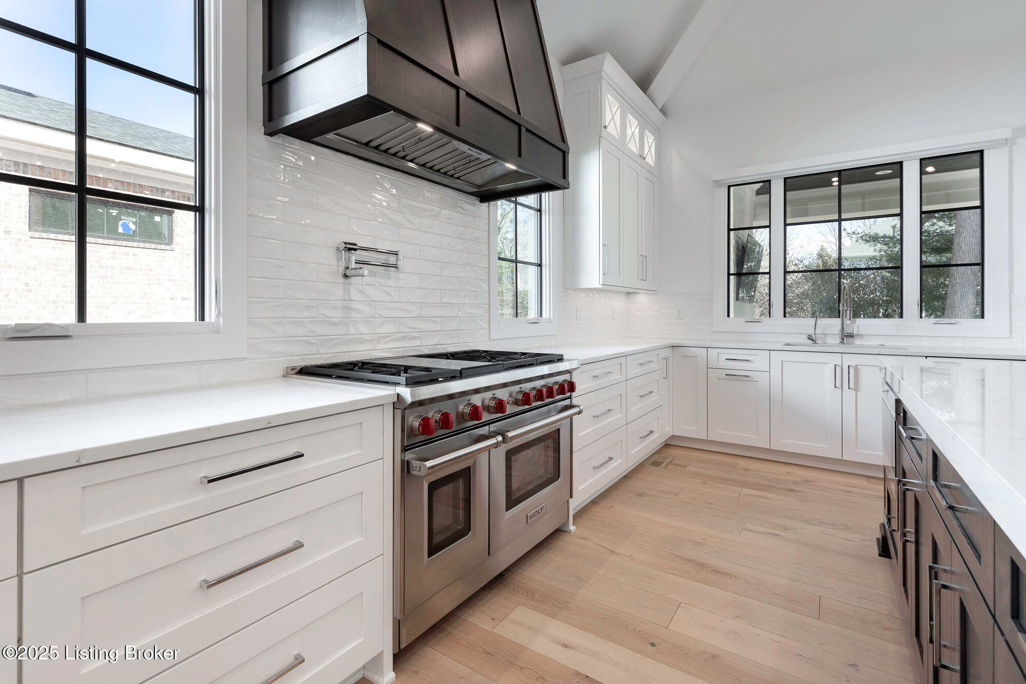 Prospect, Kentucky, 40059, United States, 5 Bedrooms Bedrooms, ,7 BathroomsBathrooms,Residential,Active,1894198