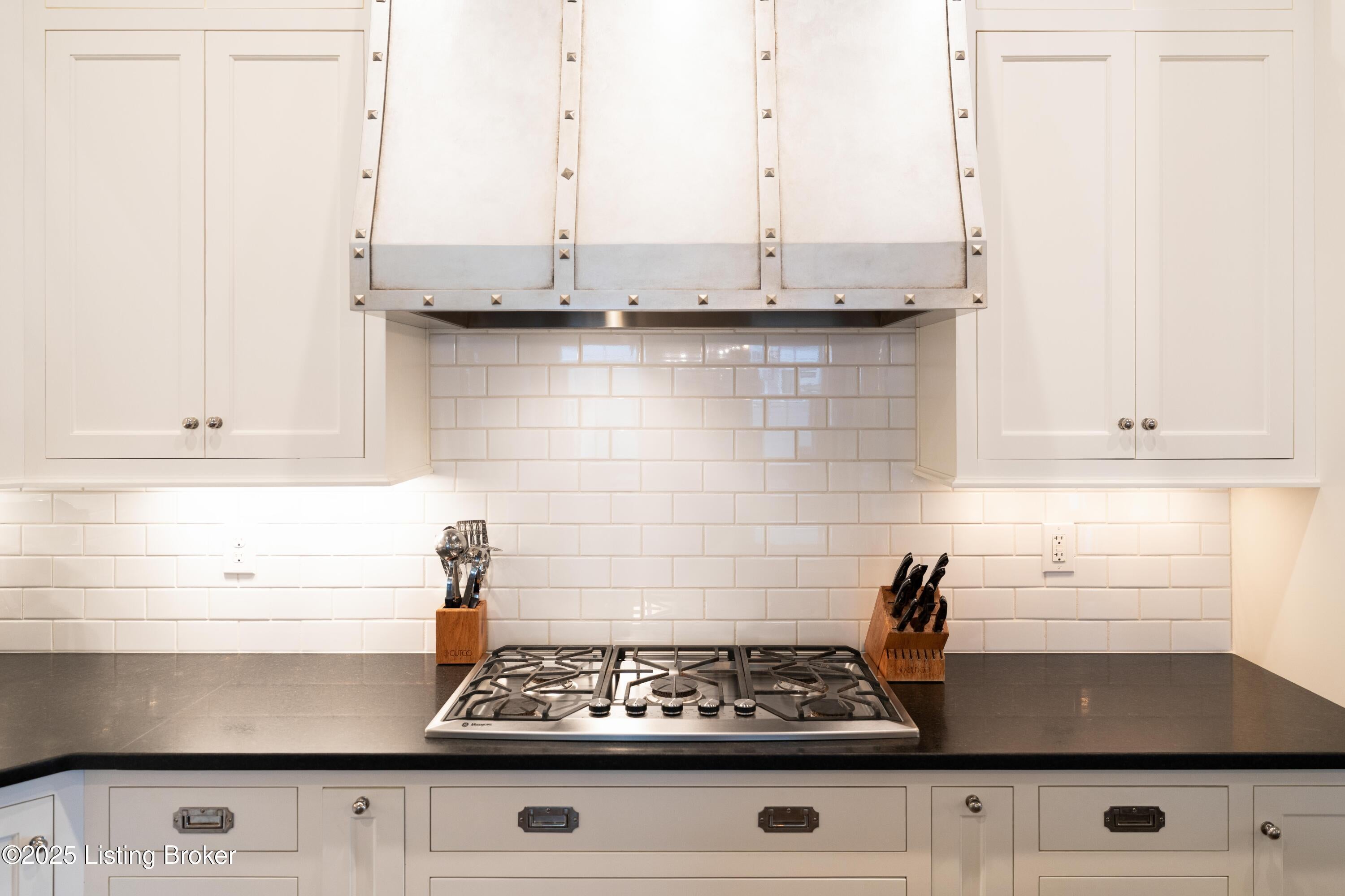 Prospect, Kentucky, 40059, United States, 4 Bedrooms Bedrooms, ,4 BathroomsBathrooms,Residential,Active,1969754