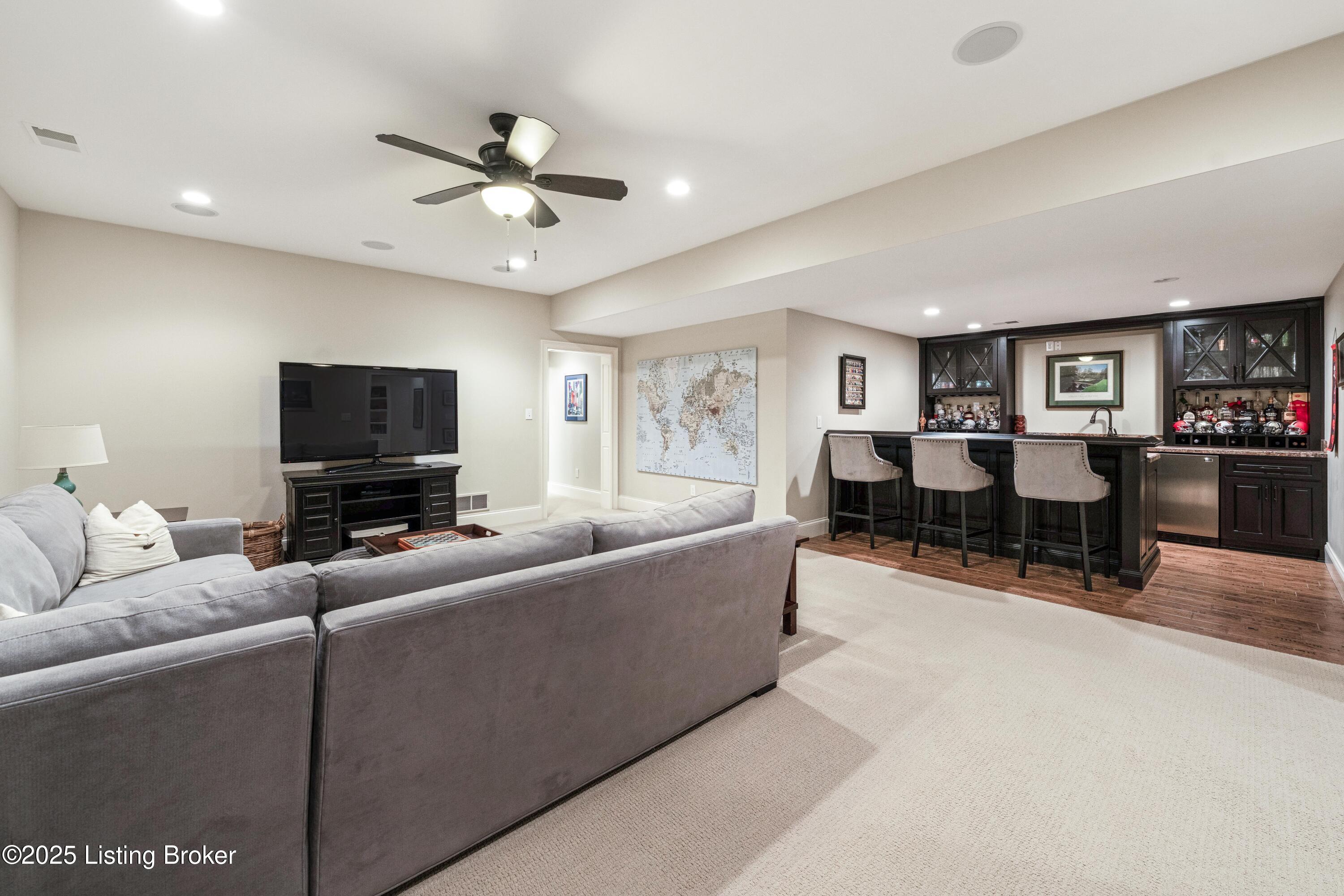 Prospect, Kentucky, 40059, United States, 4 Bedrooms Bedrooms, ,4 BathroomsBathrooms,Residential,Active,1969754