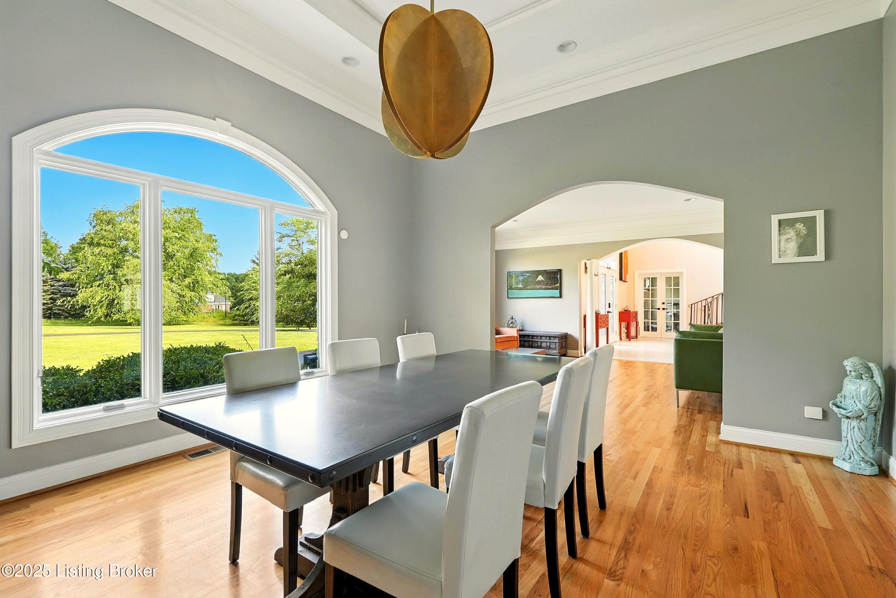 Louisville, Kentucky, 40223, United States, 5 Bedrooms Bedrooms, ,5 BathroomsBathrooms,Residential,Active,1968407