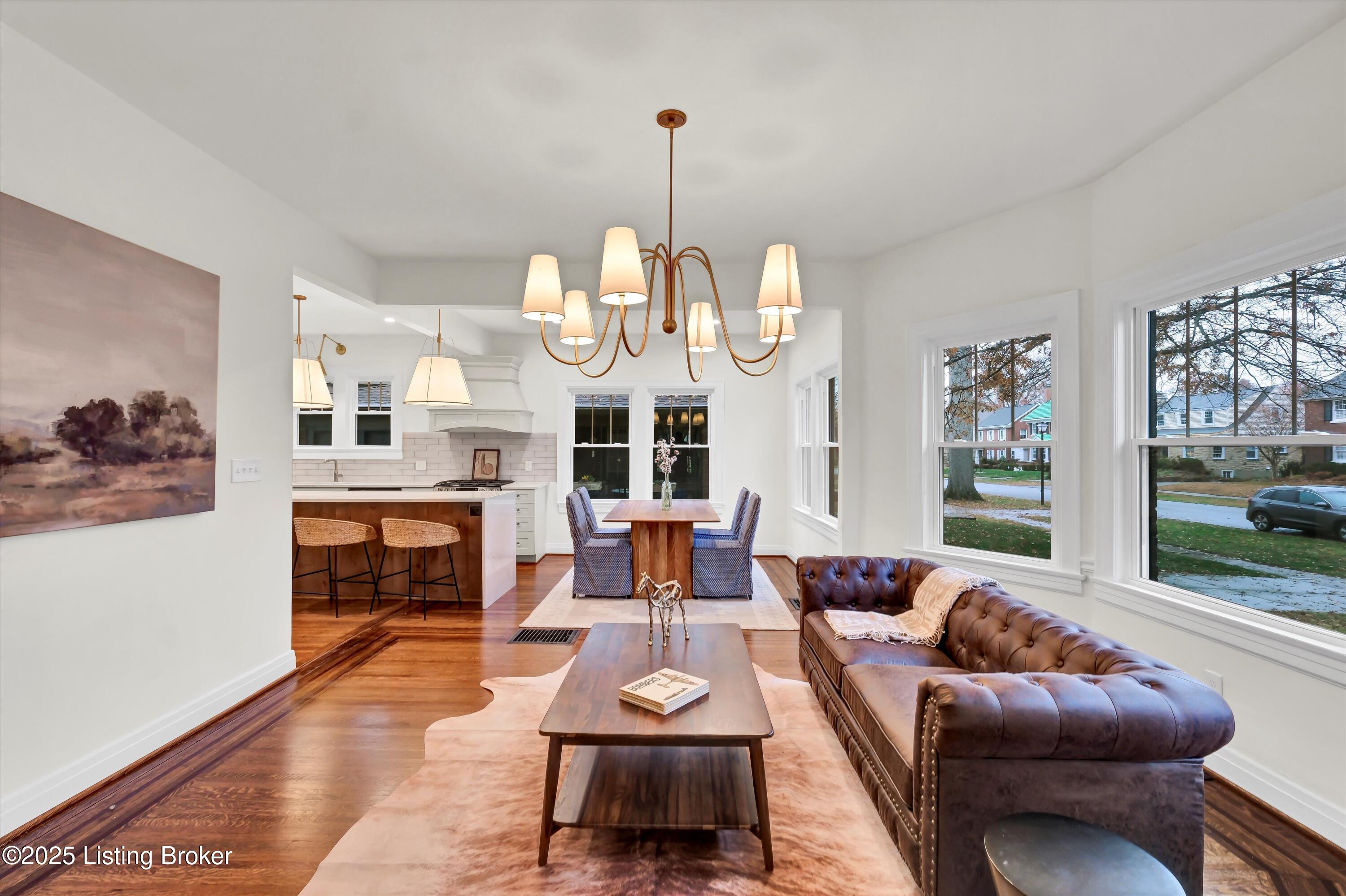 Louisville, Kentucky, 40205, United States, 4 Bedrooms Bedrooms, ,5 BathroomsBathrooms,Residential,Active,1996579