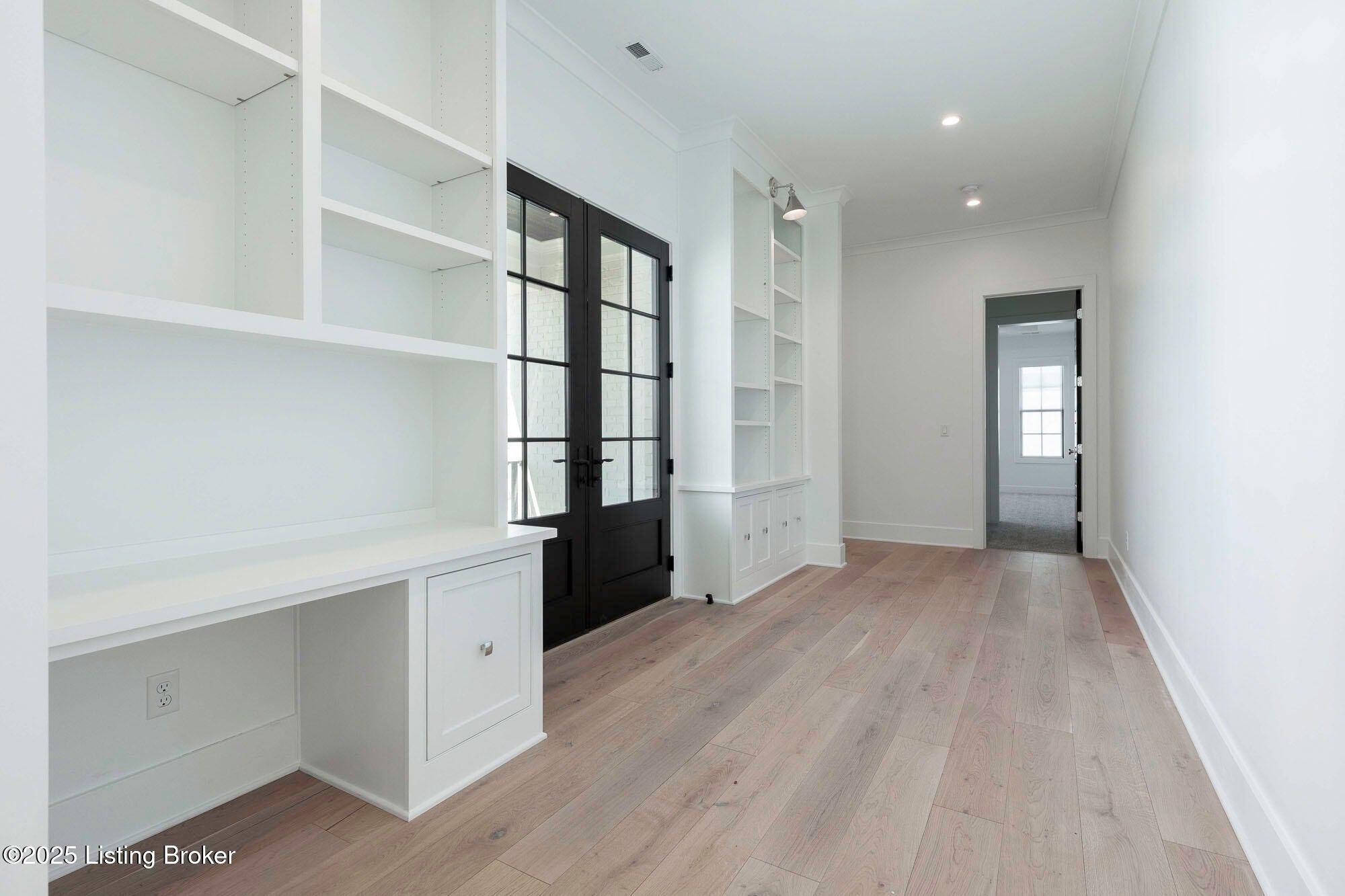 Prospect, Kentucky, 40059, United States, 5 Bedrooms Bedrooms, ,7 BathroomsBathrooms,Residential,Active,1894198