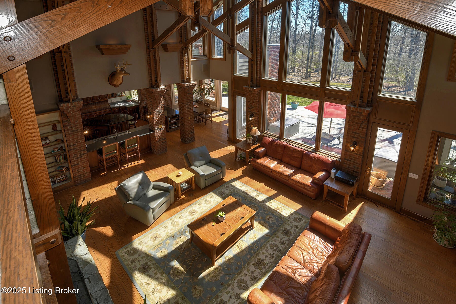 Louisville, Kentucky, 40220, United States, 5 Bedrooms Bedrooms, ,7 BathroomsBathrooms,Residential,Active,1953976