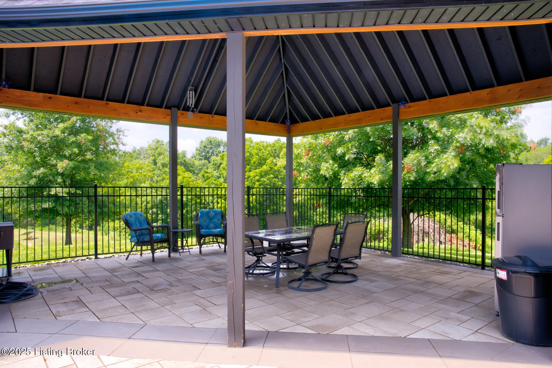 Taylorsville, Kentucky, 40071, United States, ,5 BathroomsBathrooms,Residential,Active,1900170