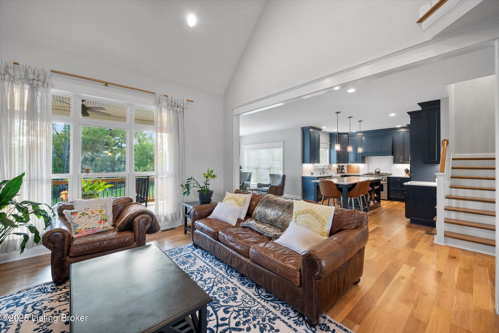 Crestwood, Kentucky, 40014, United States, 6 Bedrooms Bedrooms, ,5 BathroomsBathrooms,Residential,Active,1926918