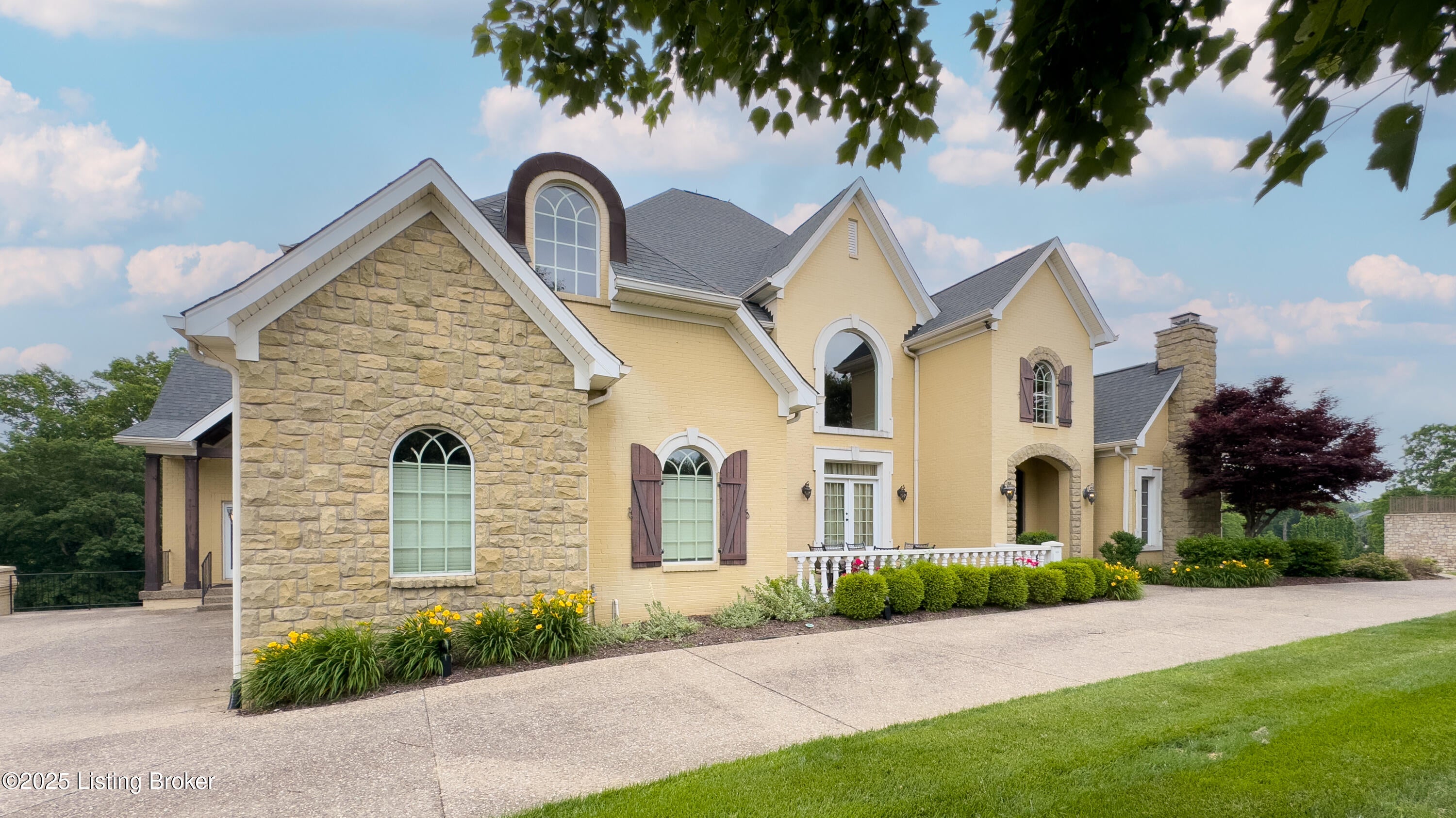 Prospect, Kentucky, 40059, United States, ,5 BathroomsBathrooms,Residential,Active,1849523