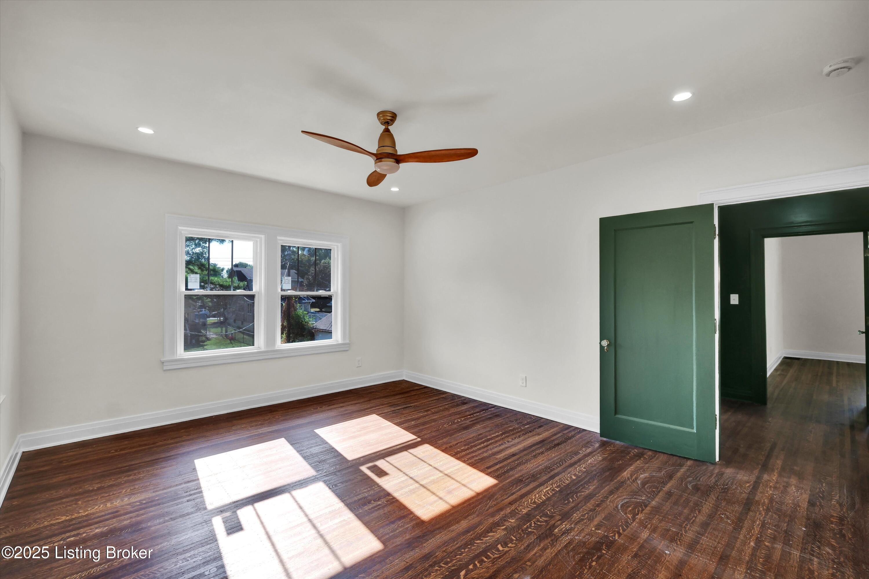 Louisville, Kentucky, 40205, United States, 4 Bedrooms Bedrooms, ,5 BathroomsBathrooms,Residential,Active,1987233