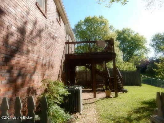 6813 FORDHAM LN, LOUISVILLE, KY 40291, photo 2 of 35