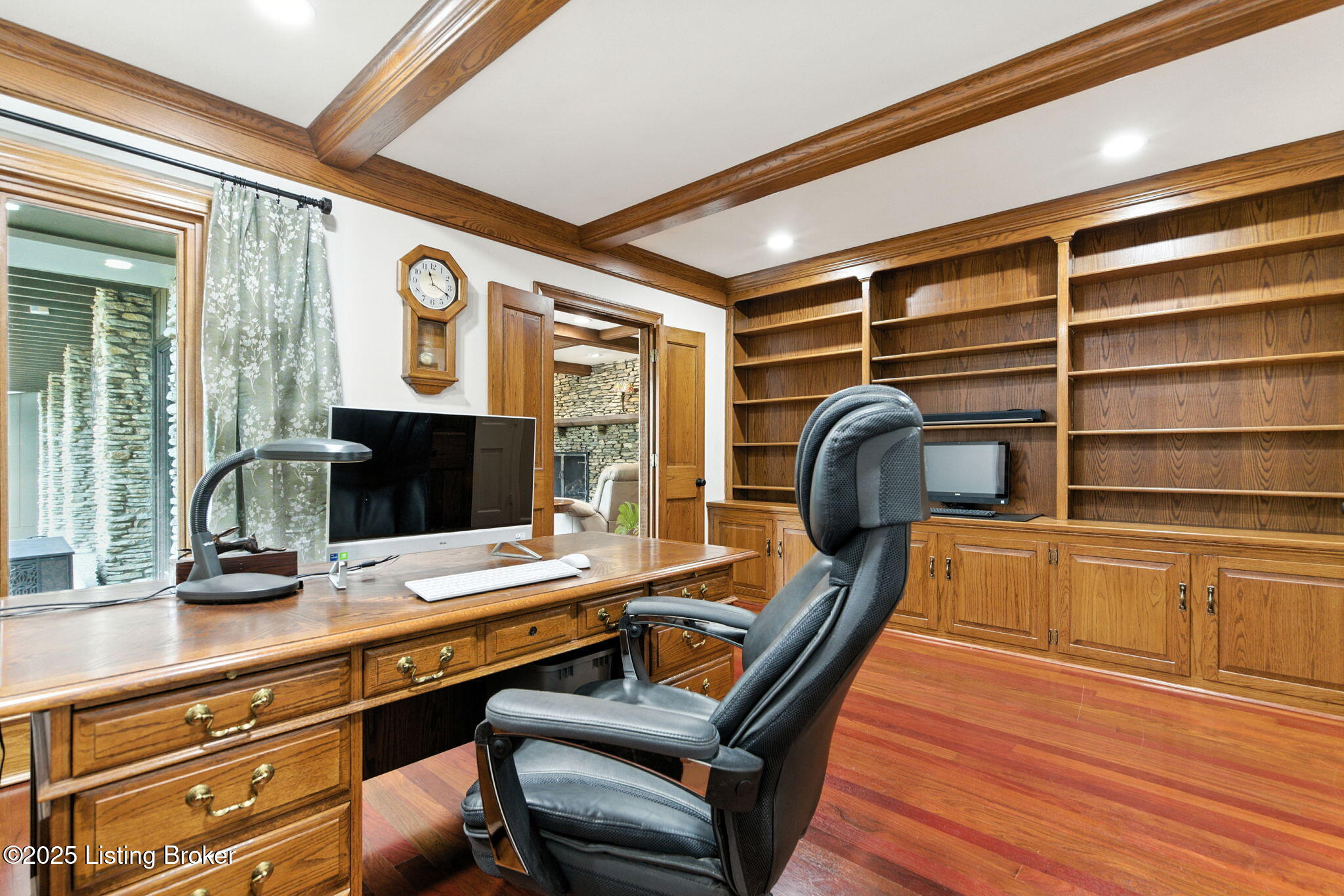 Louisville, Kentucky, 40222, United States, 5 Bedrooms Bedrooms, ,5 BathroomsBathrooms,Residential,Active,1929431