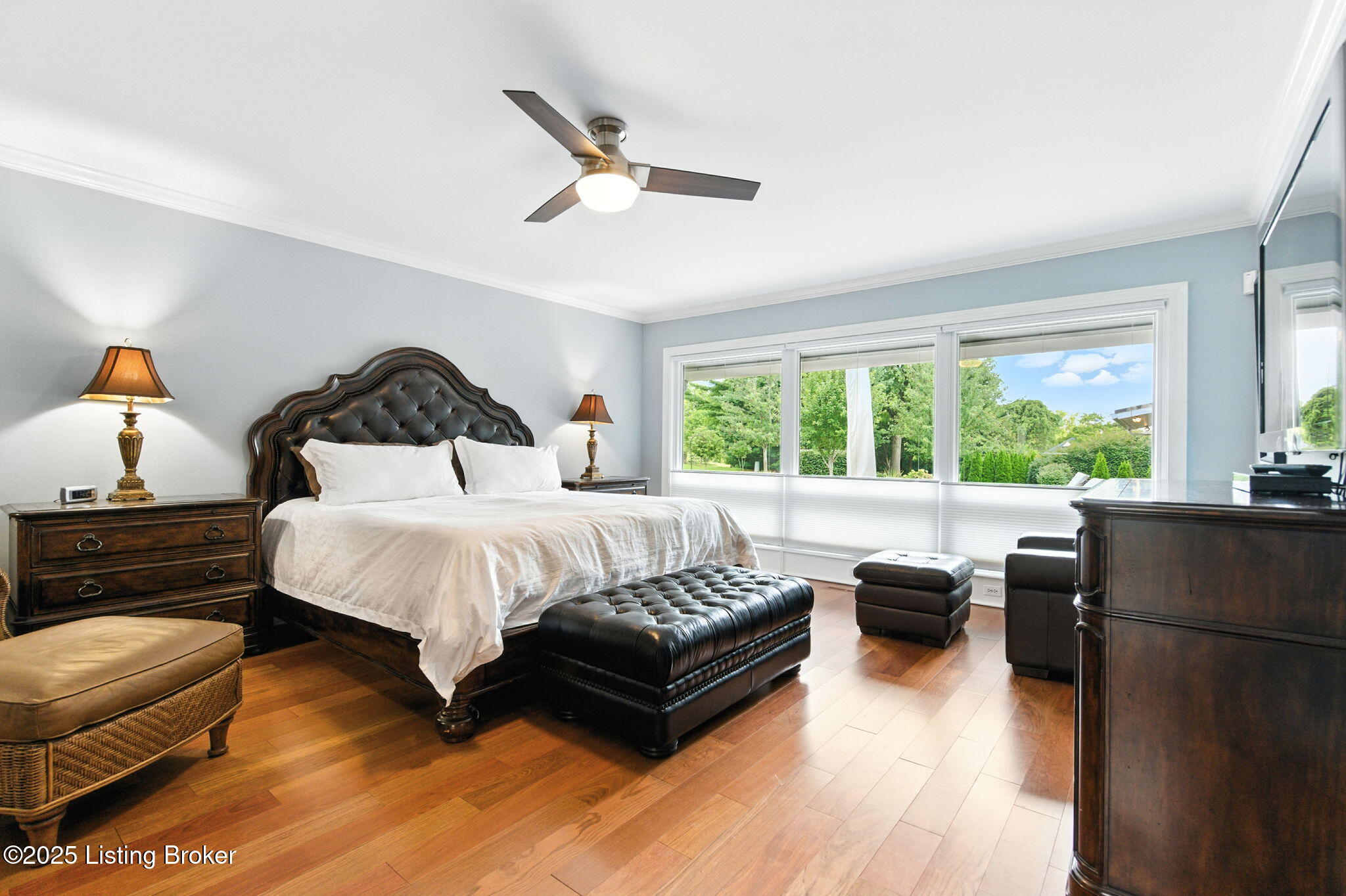 Louisville, Kentucky, 40222, United States, 5 Bedrooms Bedrooms, ,5 BathroomsBathrooms,Residential,Active,1929431