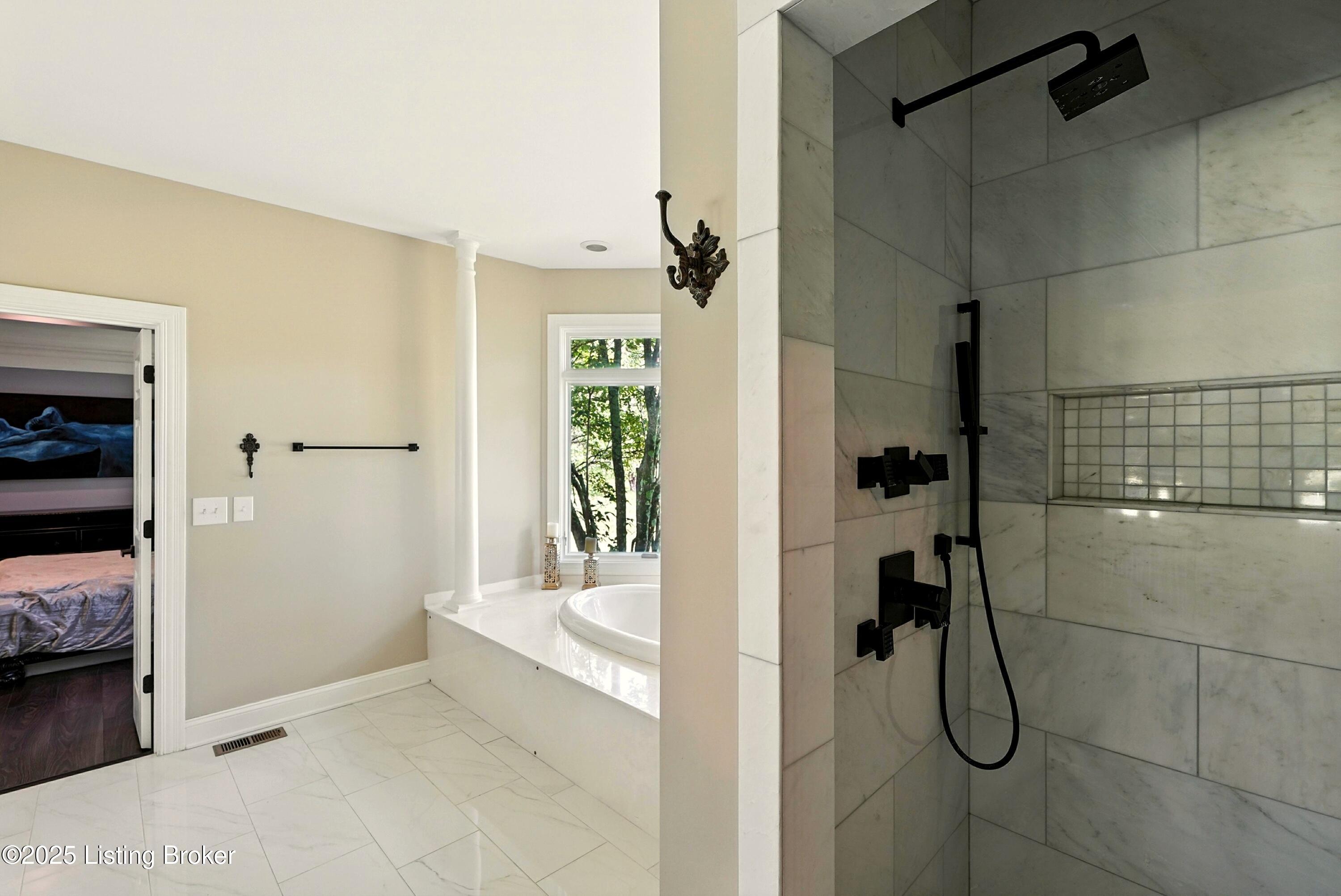 Louisville, Kentucky, 40223, United States, 5 Bedrooms Bedrooms, ,5 BathroomsBathrooms,Residential,Active,1968407