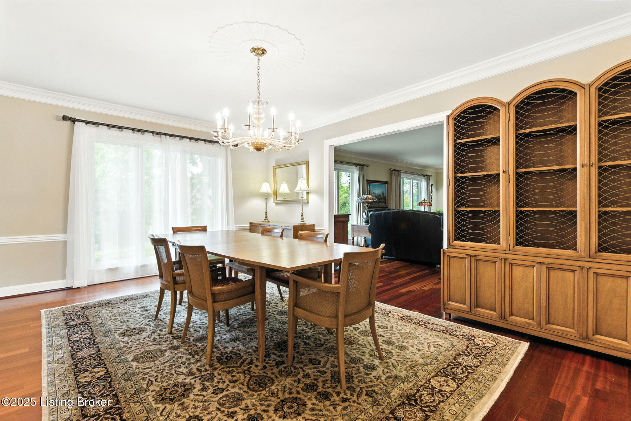 Louisville, Kentucky, 40222, United States, 5 Bedrooms Bedrooms, ,5 BathroomsBathrooms,Residential,Active,1929431