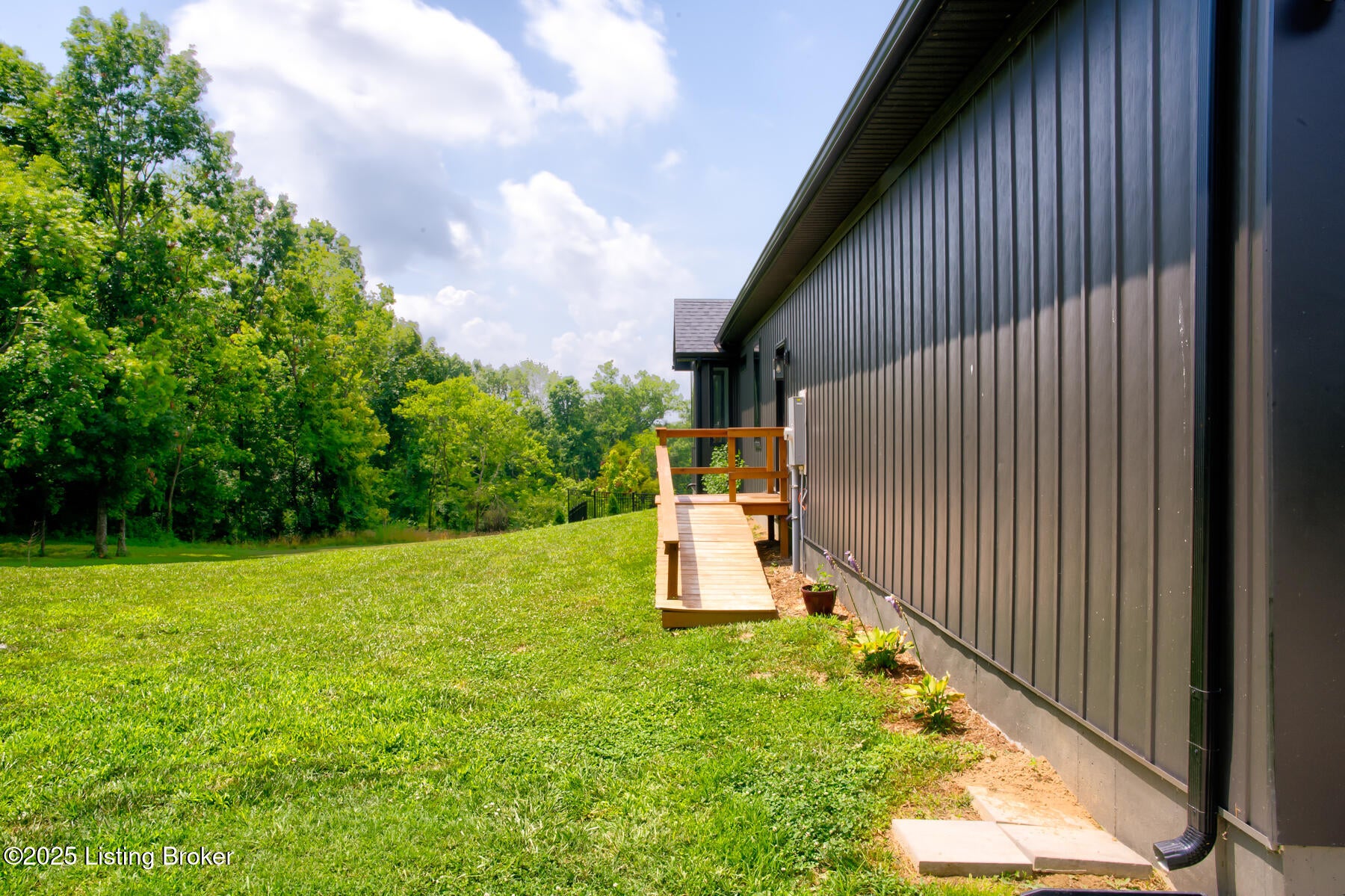 Taylorsville, Kentucky, 40071, United States, ,5 BathroomsBathrooms,Residential,Active,1900170