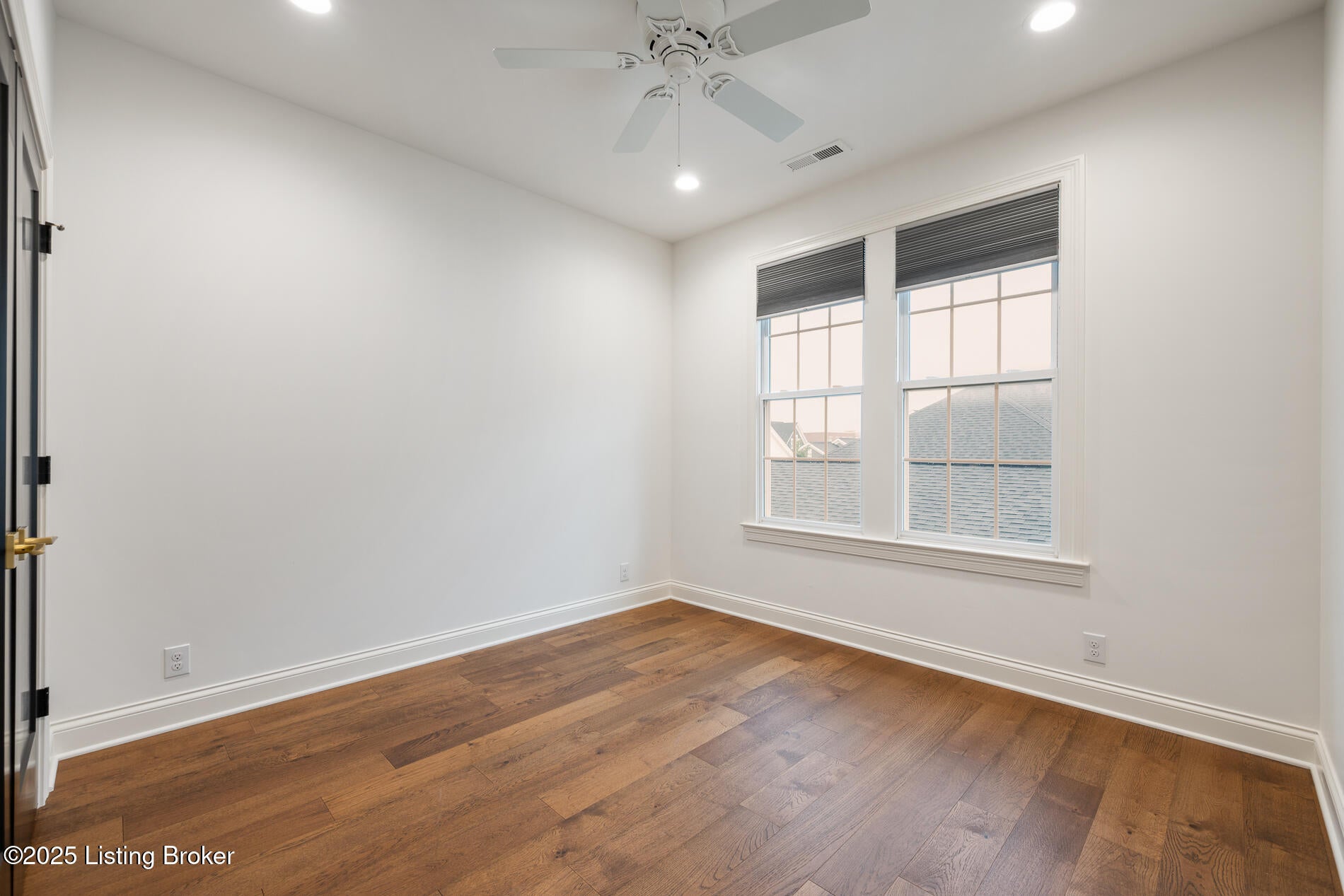 Prospect, Kentucky, 40059, United States, 4 Bedrooms Bedrooms, ,4 BathroomsBathrooms,Residential,Active,1997566