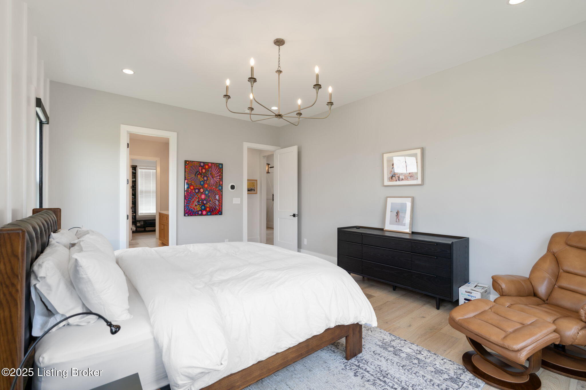 Crestwood, Kentucky, 40014, United States, 5 Bedrooms Bedrooms, ,5 BathroomsBathrooms,Residential,Active,1880027