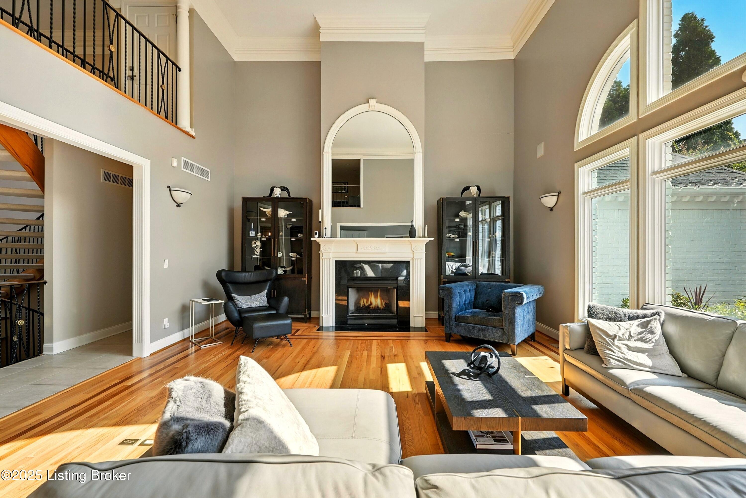 Louisville, Kentucky, 40223, United States, 5 Bedrooms Bedrooms, ,5 BathroomsBathrooms,Residential,Active,1968407