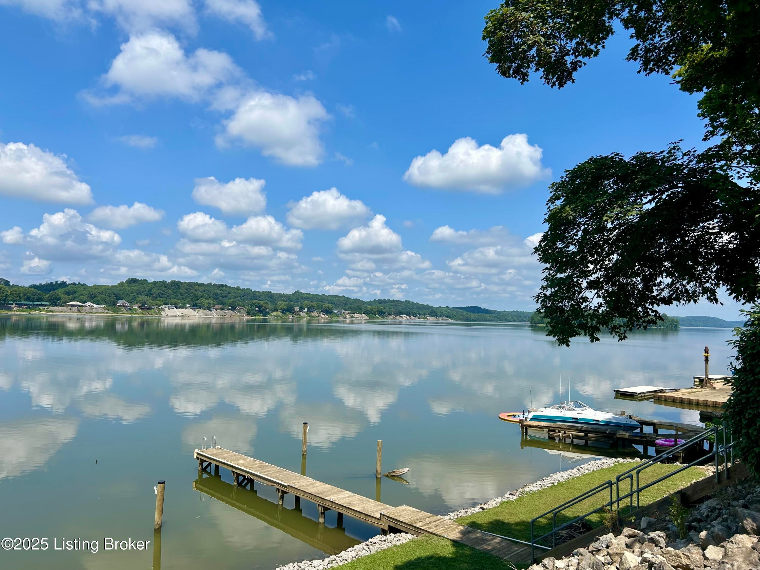 Prospect, Kentucky, 40059, United States, 3 Bedrooms Bedrooms, ,3 BathroomsBathrooms,Residential,Active,1922654
