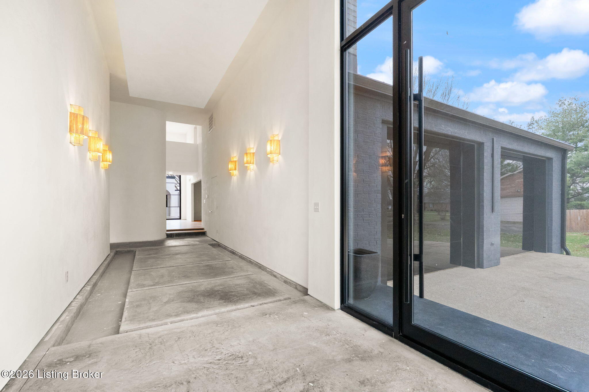 Shelbyville, Kentucky, 40065, United States, 5 Bedrooms Bedrooms, ,5 BathroomsBathrooms,Residential,Active,2007617