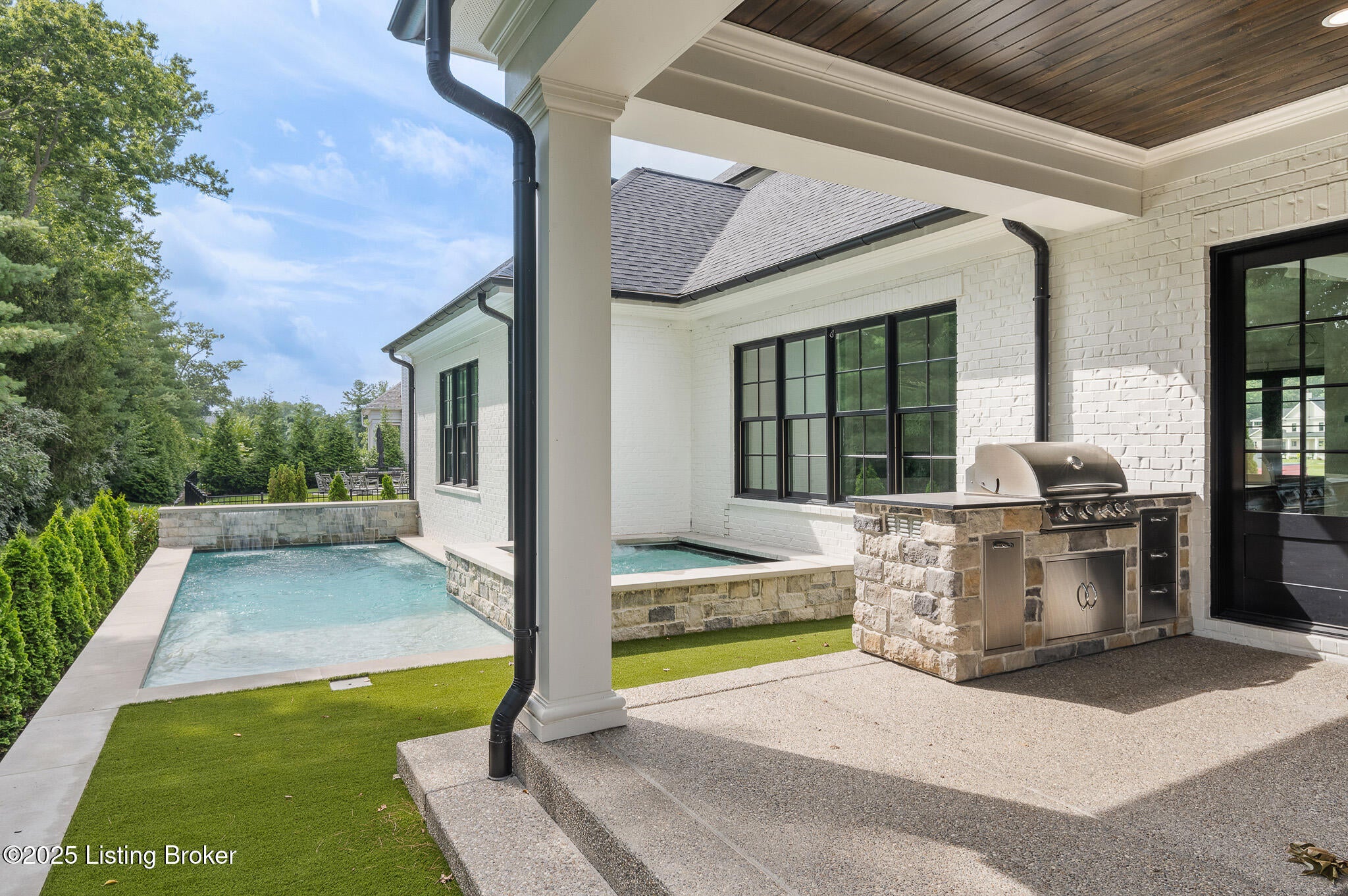 Prospect, Kentucky, 40059, United States, 5 Bedrooms Bedrooms, ,7 BathroomsBathrooms,Residential,Active,1894198