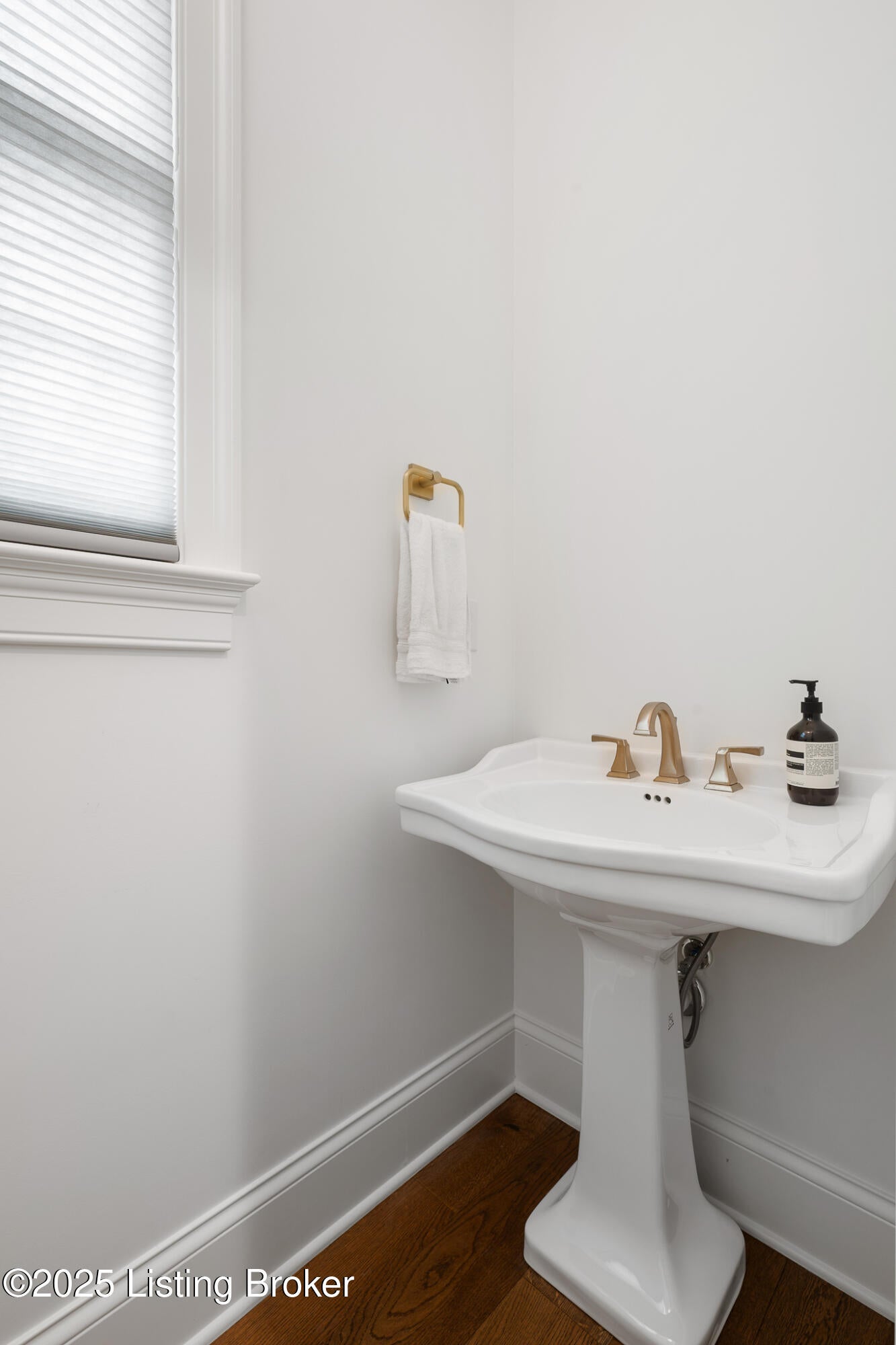 Prospect, Kentucky, 40059, United States, 4 Bedrooms Bedrooms, ,4 BathroomsBathrooms,Residential,Active,1997566