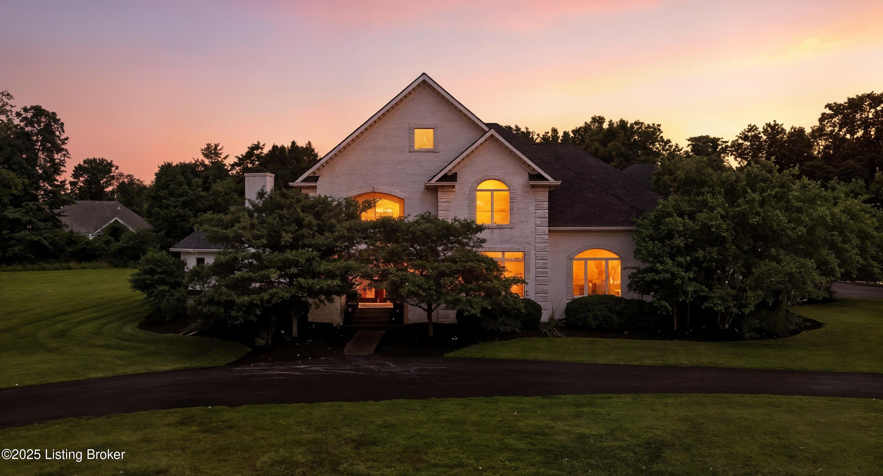 Louisville, Kentucky, 40223, United States, 5 Bedrooms Bedrooms, ,5 BathroomsBathrooms,Residential,Active,1968407