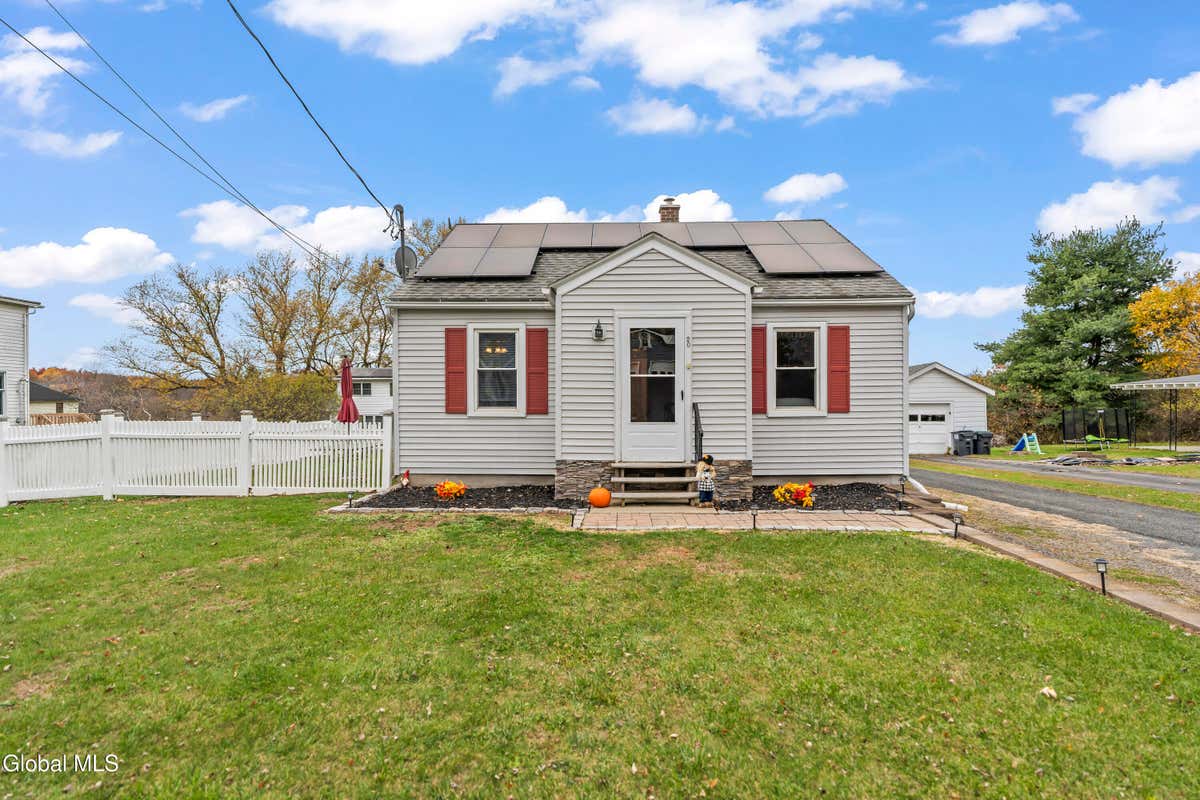 Property at 20 FAIRVIEW AVE